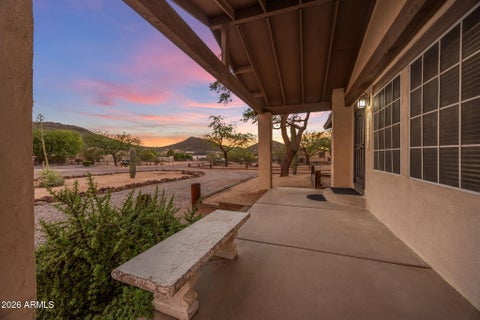 Selling Scottsdale - C.J. Glitsos