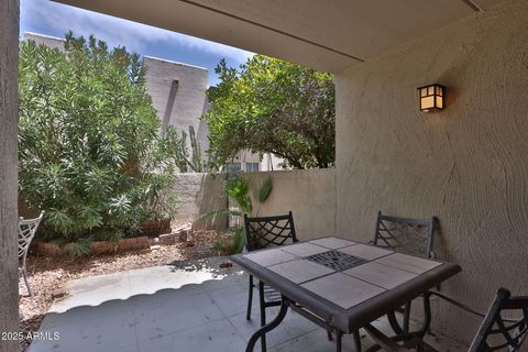 Photo of 4201 E Camelback Road #25, Phoenix, AZ 85018 (MLS # 6915248)