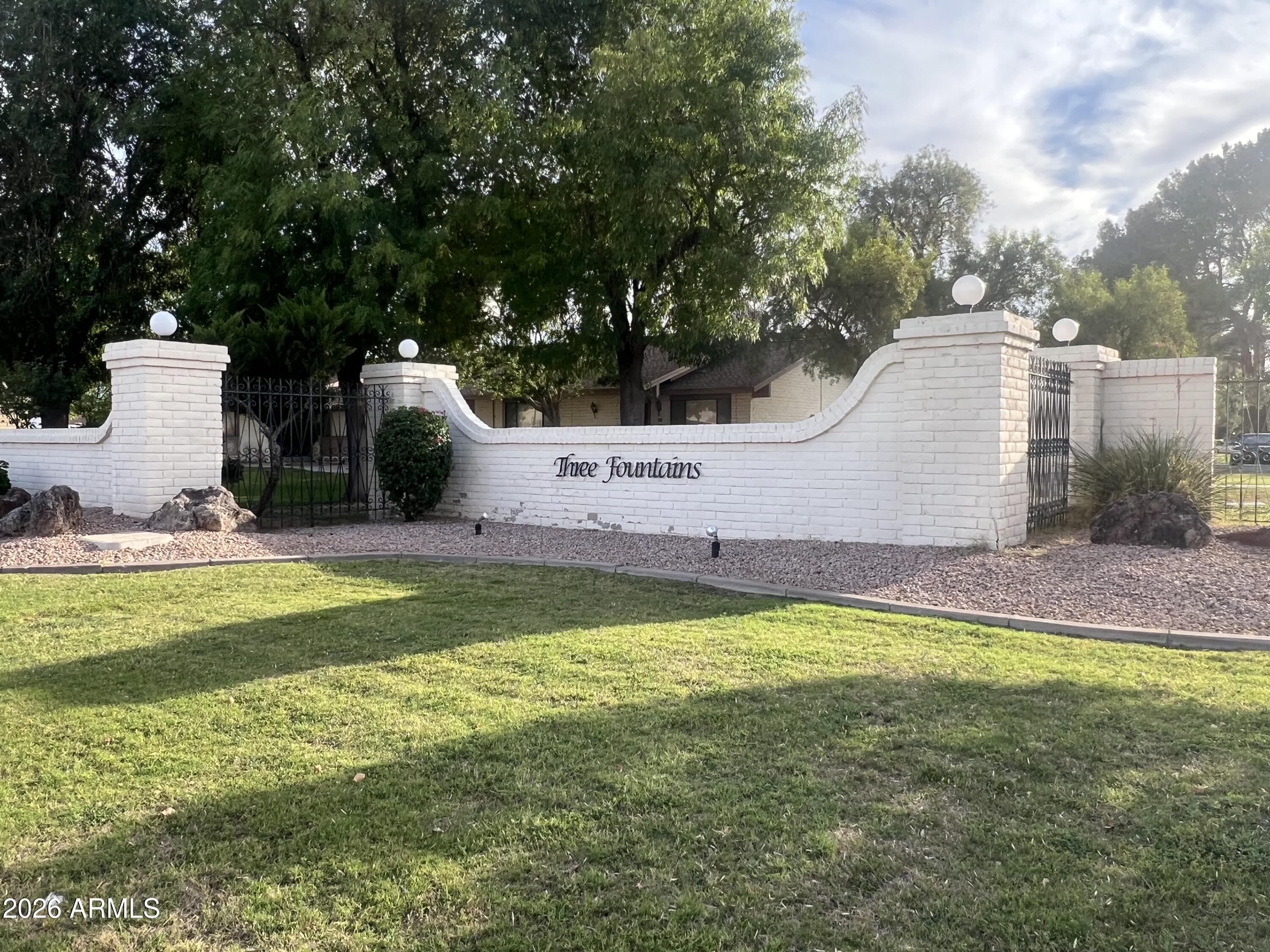 1550 N STAPLEY Drive 51