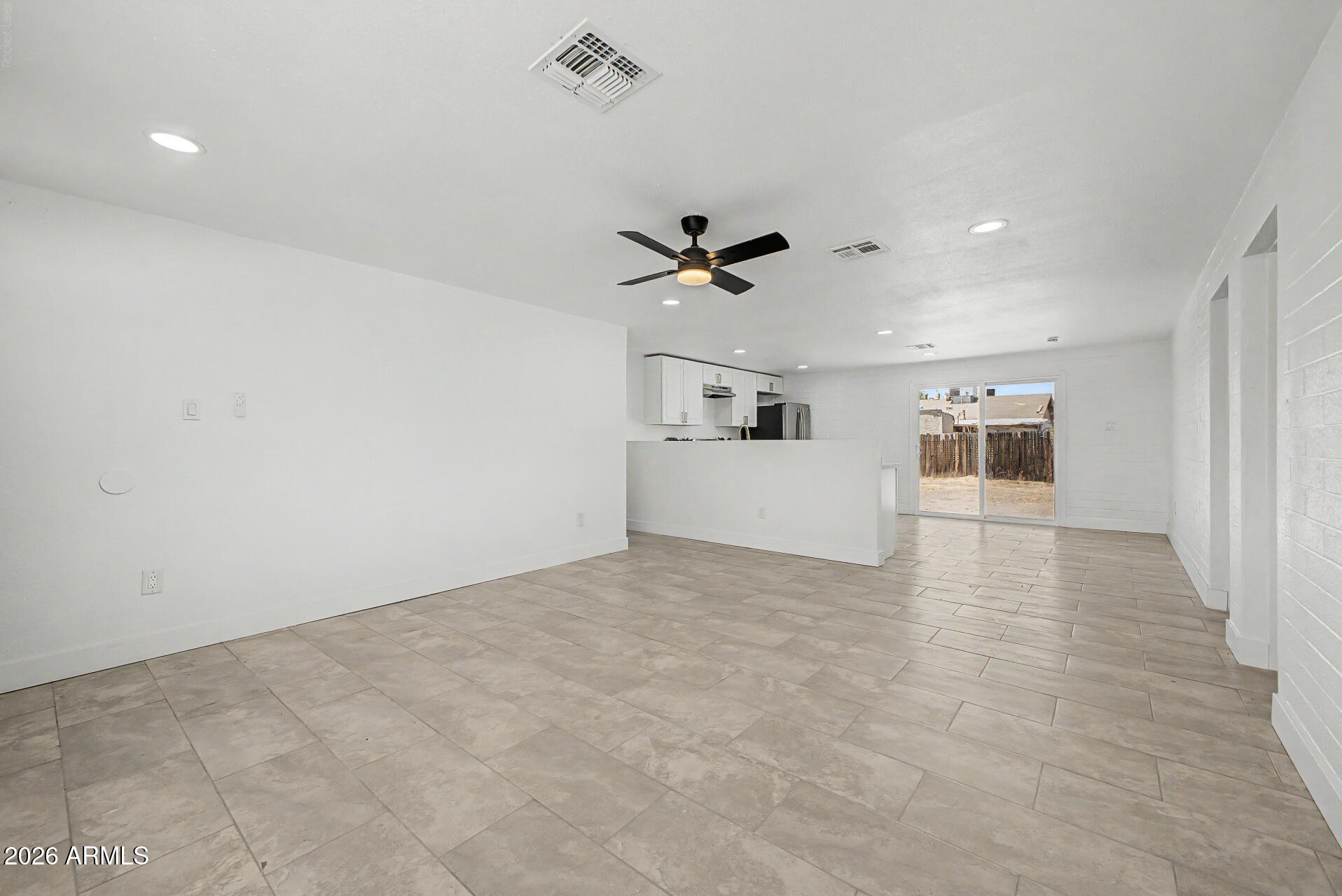7254 W WOLF Street