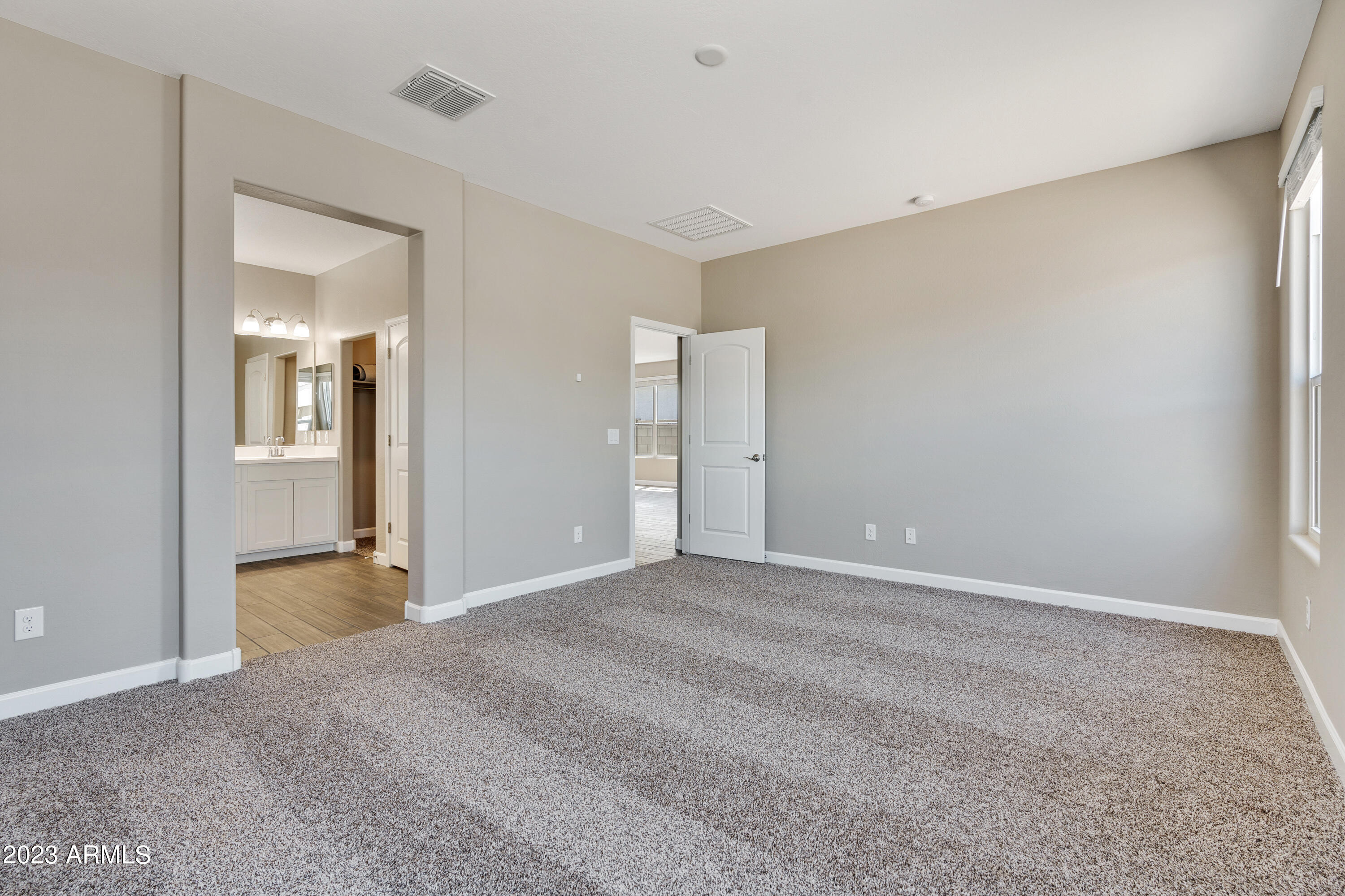 Photo 15 of 51 of 40040 W Sunland Drive house