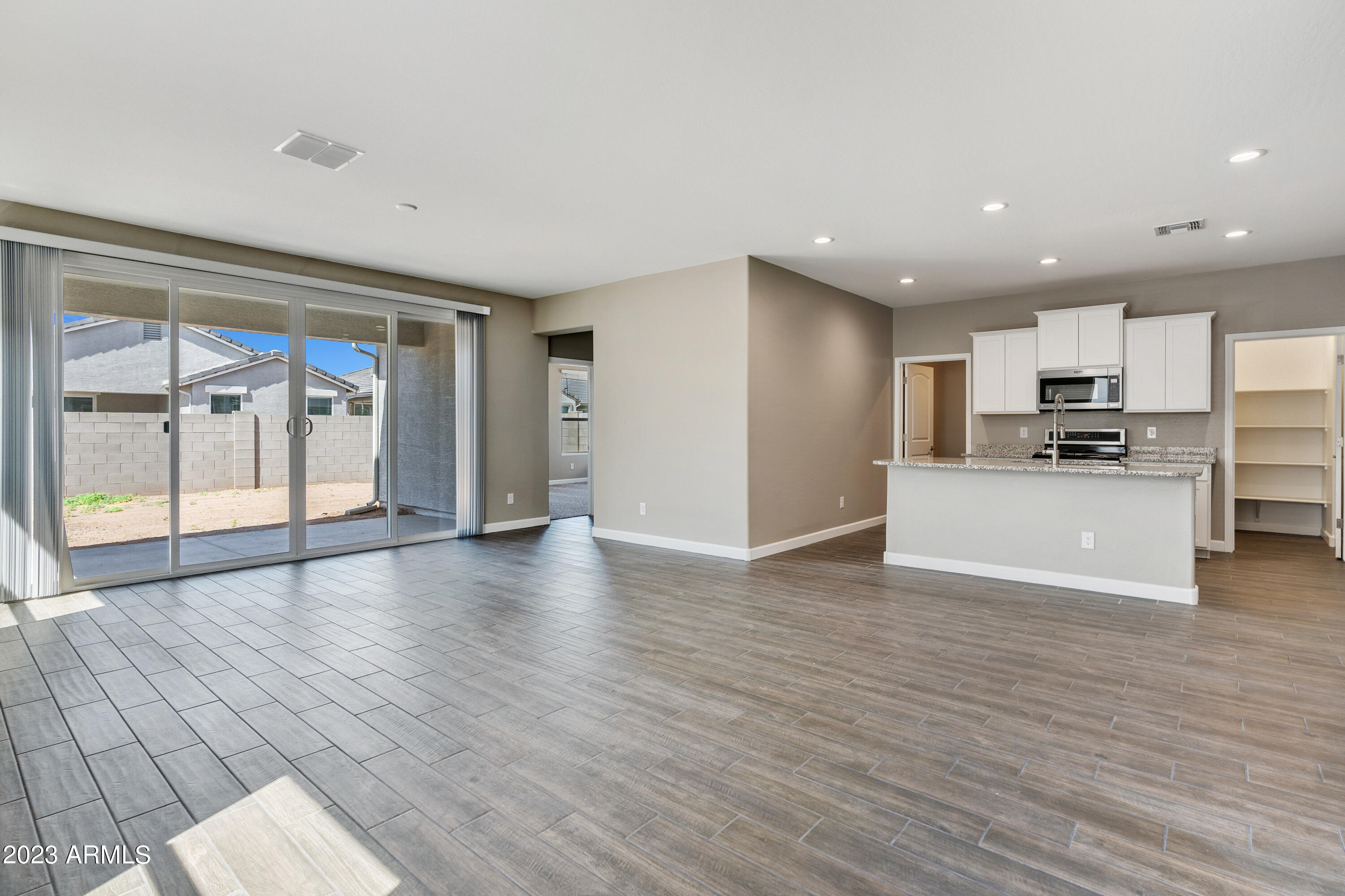 Photo 11 of 51 of 40040 W Sunland Drive house