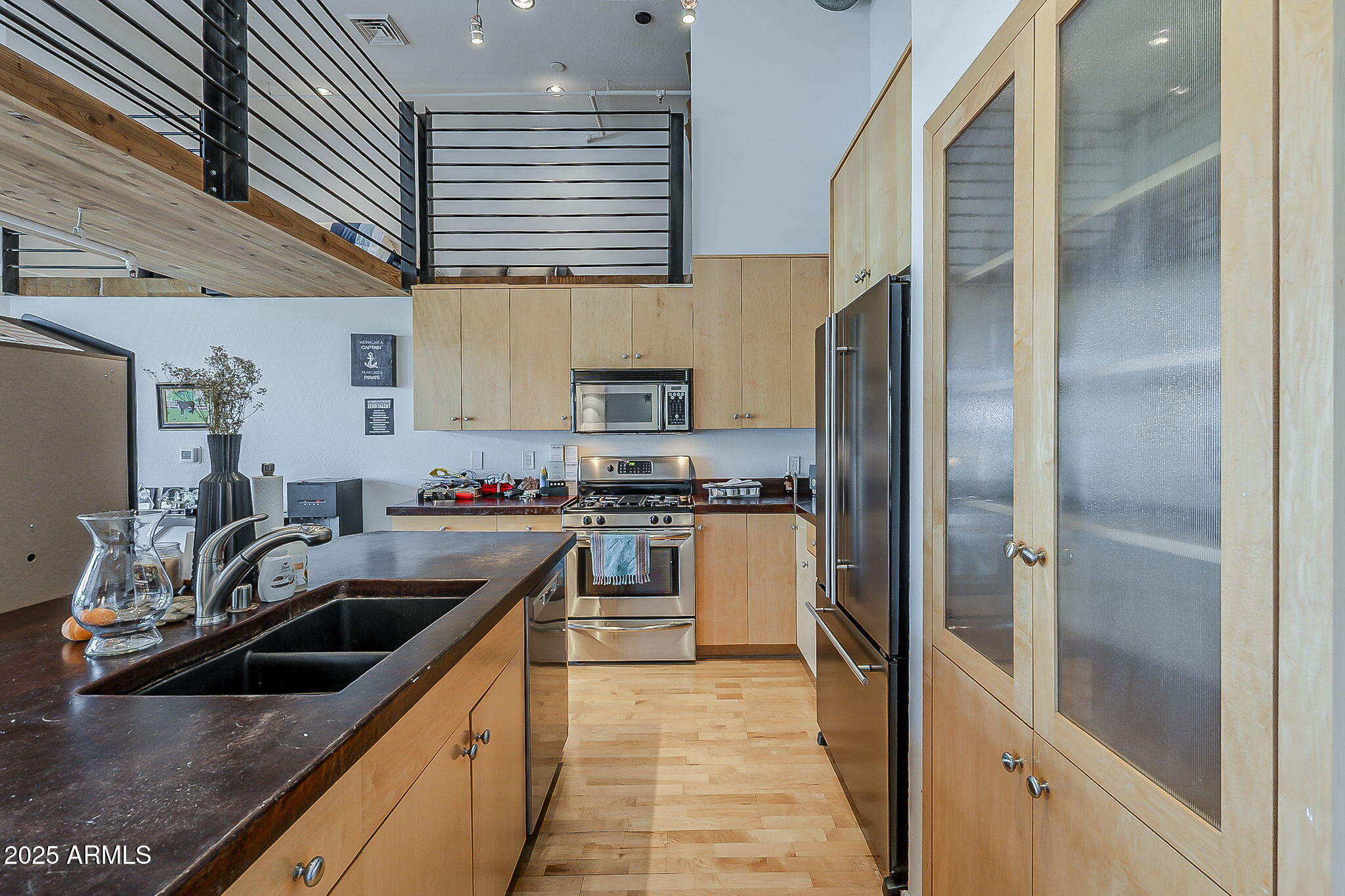 914 E OSBORN Road 417