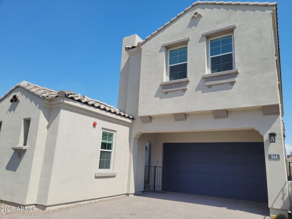 Photo of 264 E Shamrock Drive, Chandler, AZ 85286 (MLS # 6912157)