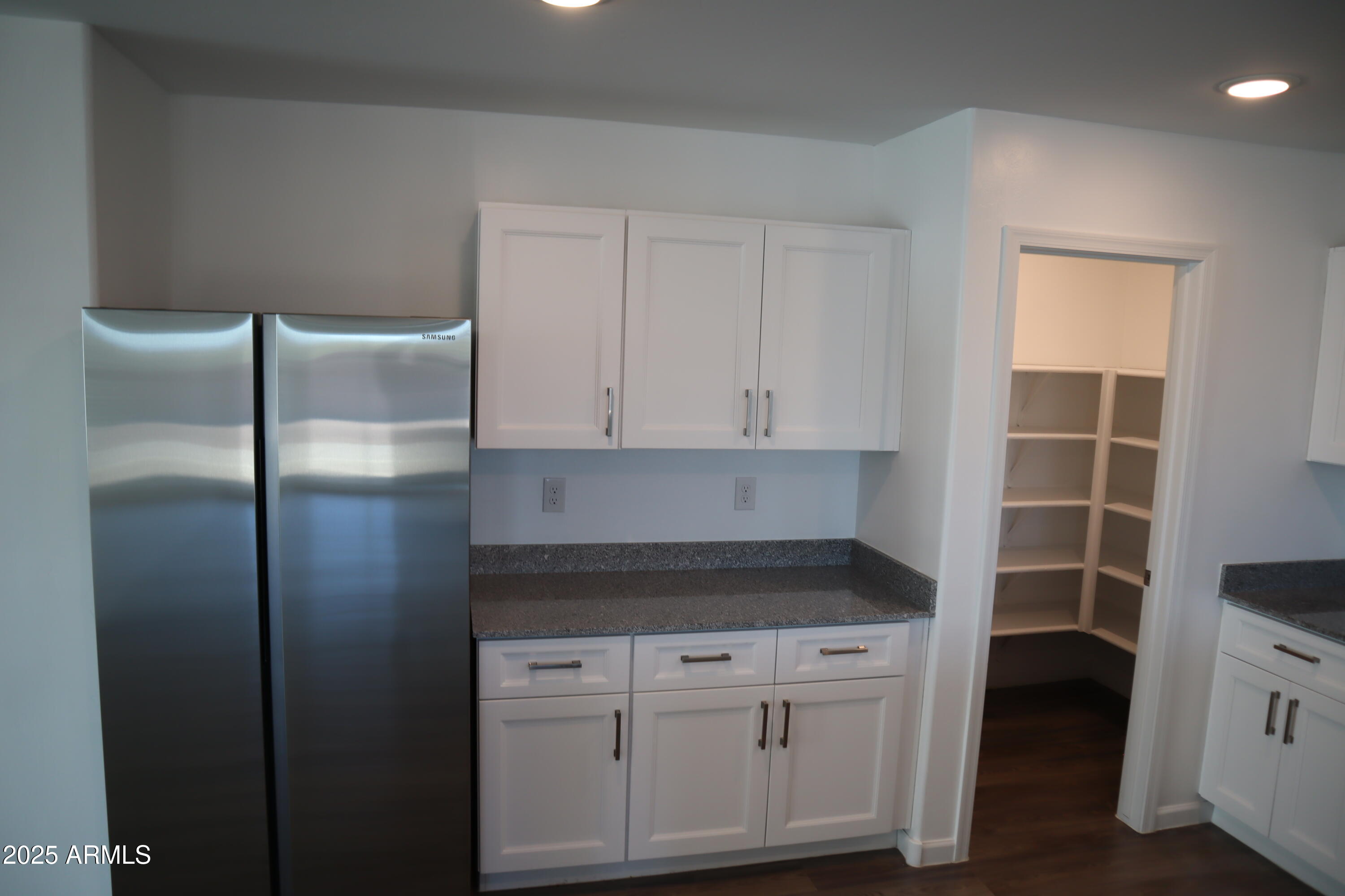 1267 W FLOWSTONE Trail