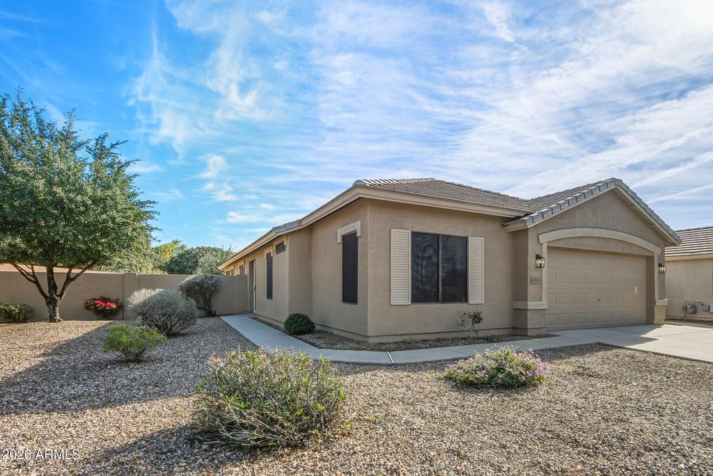 Photo of 4021 S Dew Drop Court, Gilbert, AZ 85297 (MLS # 6963858)