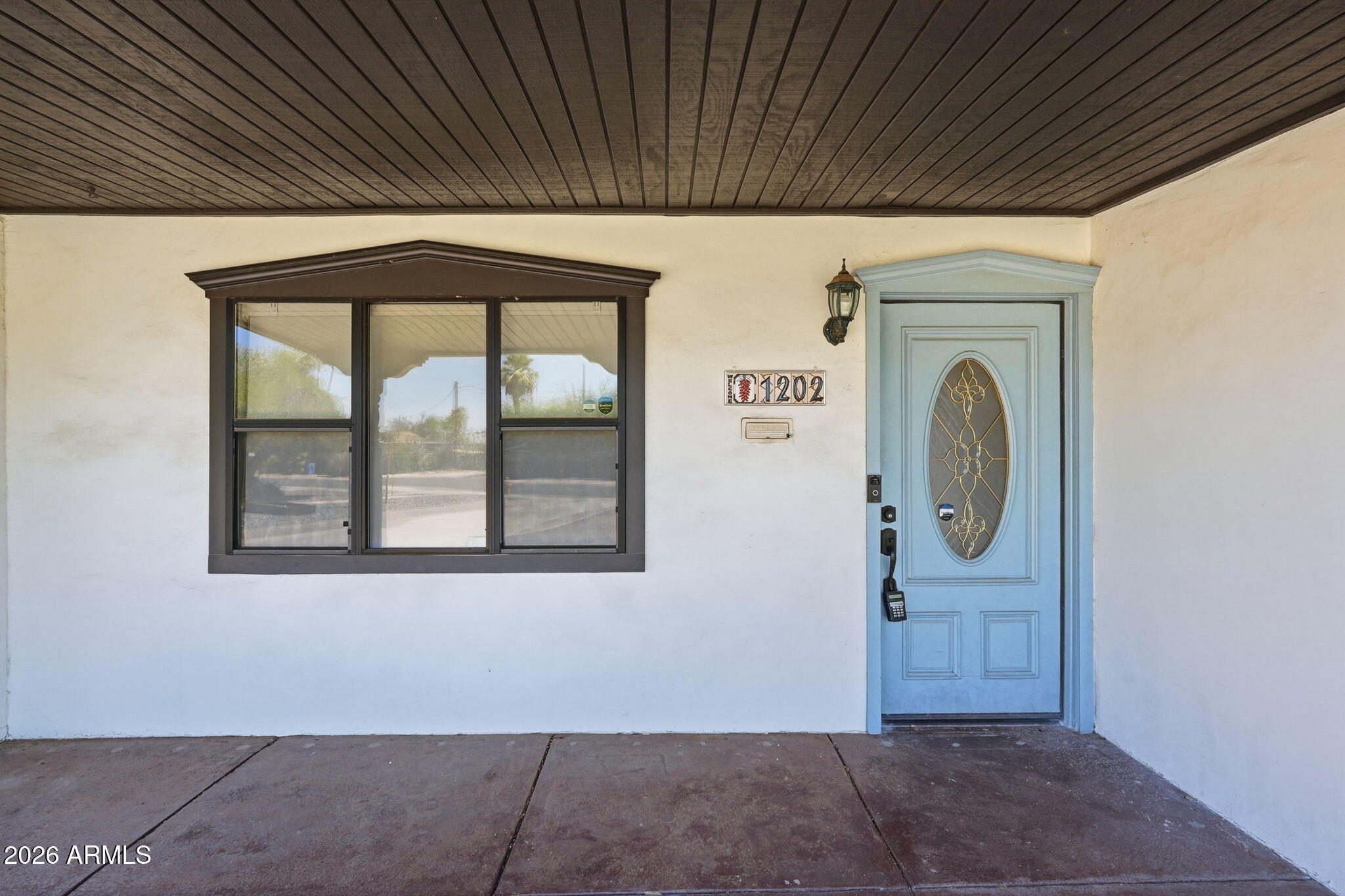 1202 W AMELIA Avenue