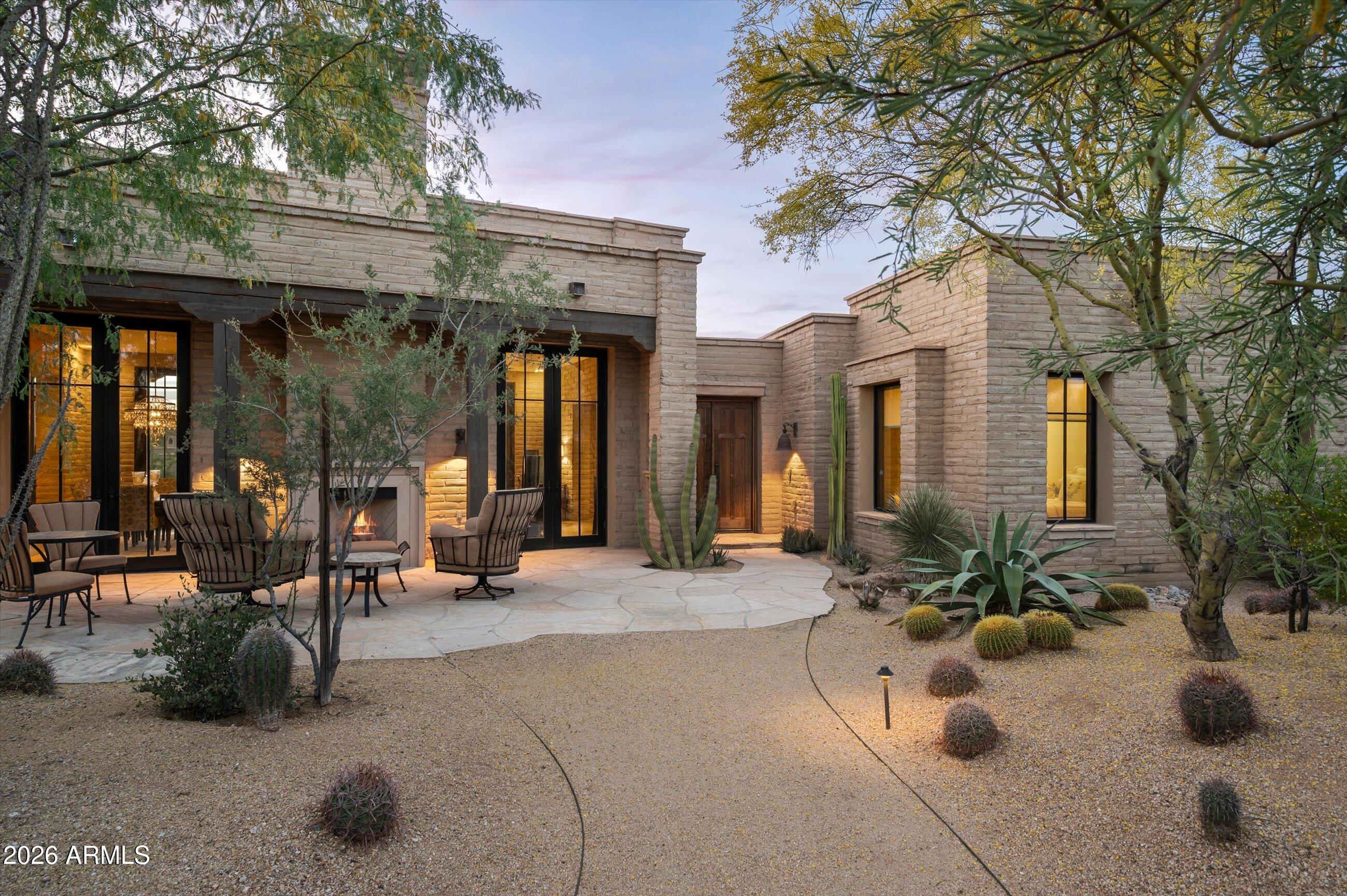 8400 E Dixileta Drive 128