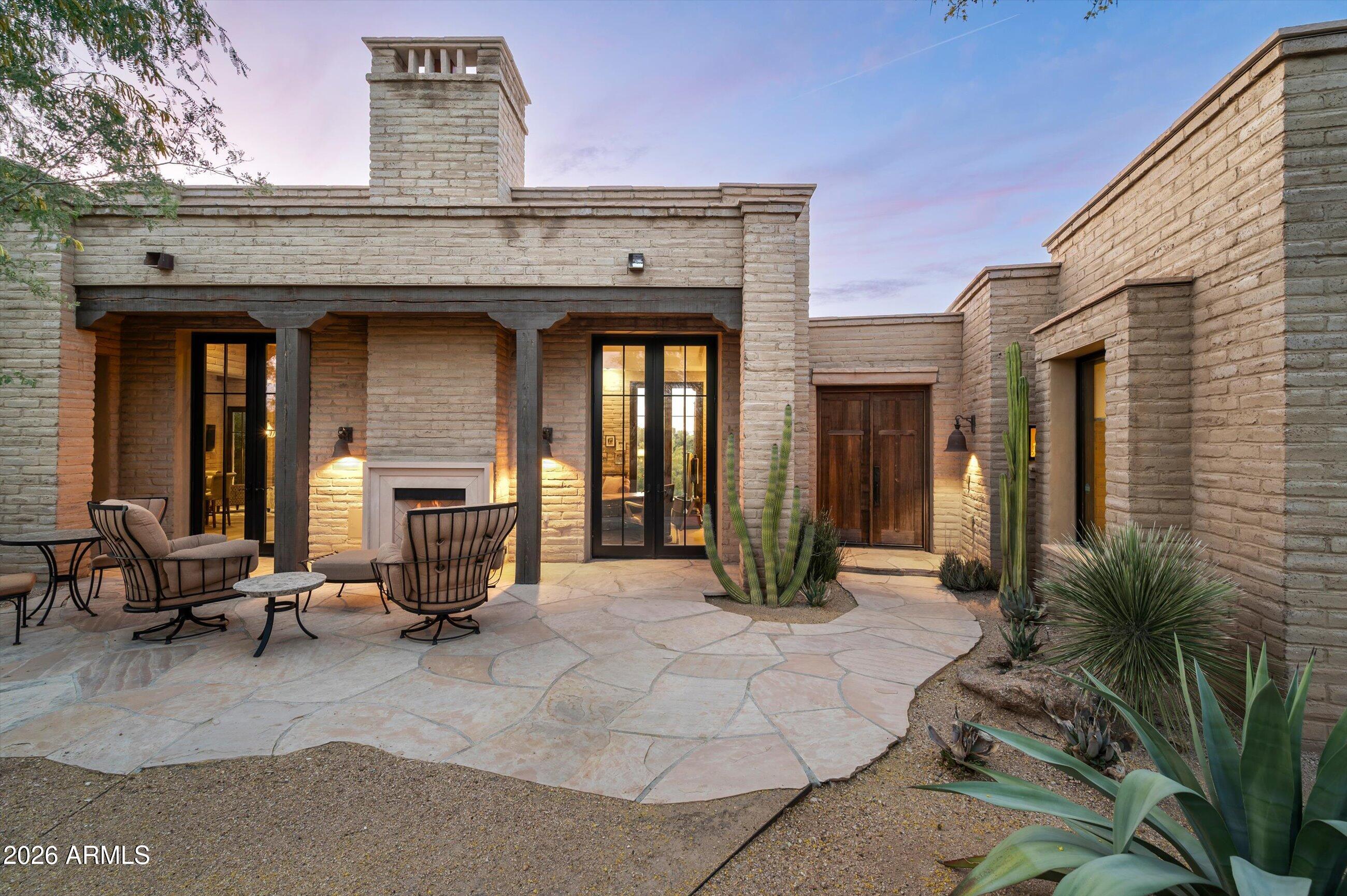 8400 E Dixileta Drive 128