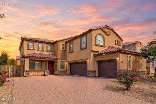 244 E MEAD DR, CHANDLER, AZ 85249 - Image ea1dac7eb1b3474ae20ad5fba00a45eb/1159611020