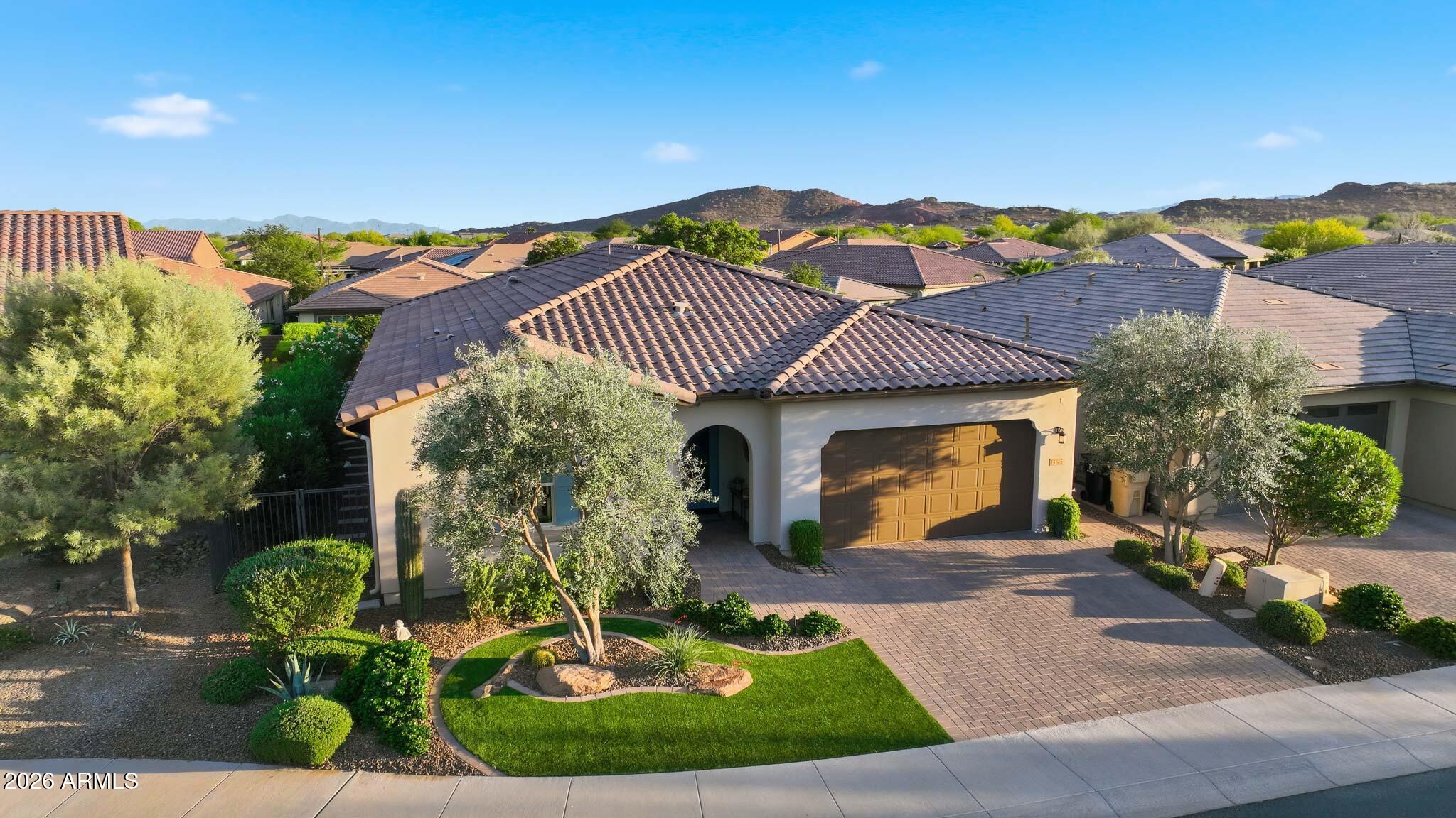 TRILOGY AT VISTANCIA - Residential