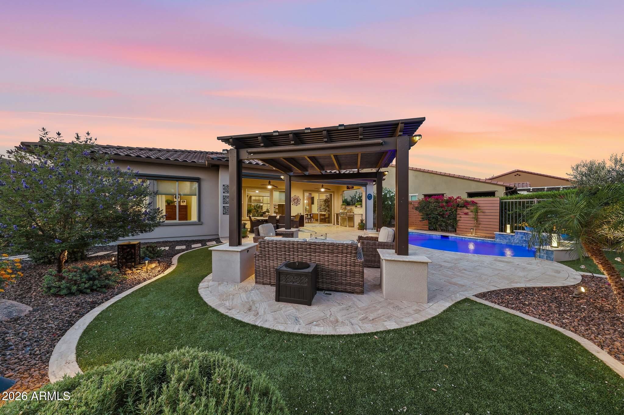 TRILOGY AT VISTANCIA - Residential