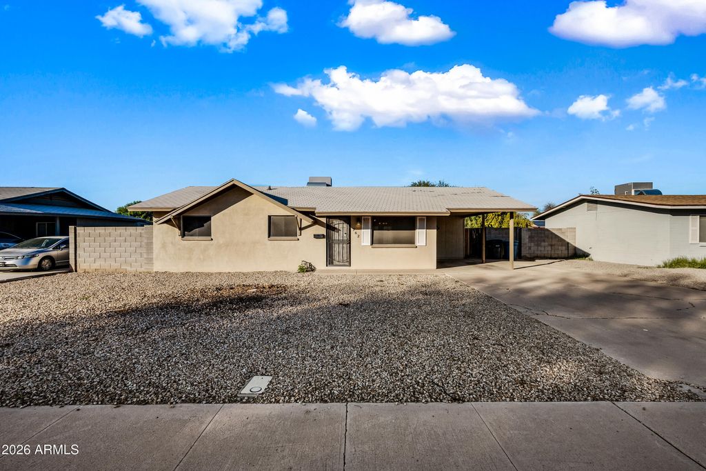 Photo of 762 E Carla Vista Drive, Chandler, AZ 85225 (MLS # 6969472)