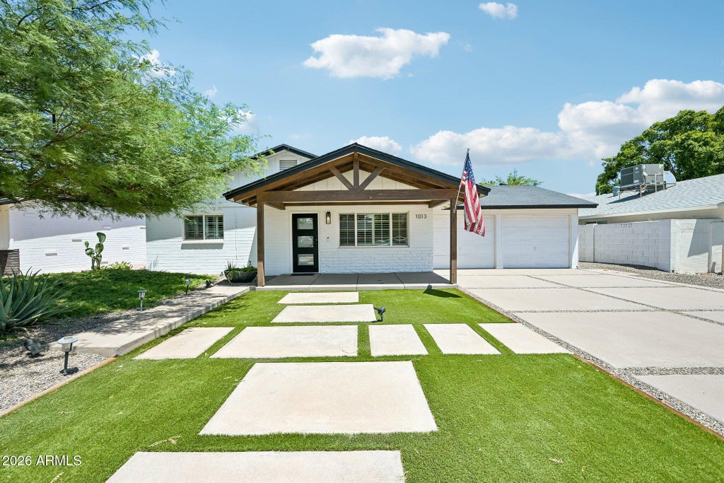 Photo of 1013 S Parkside Drive, Tempe, AZ 85281 (MLS # 7058579)