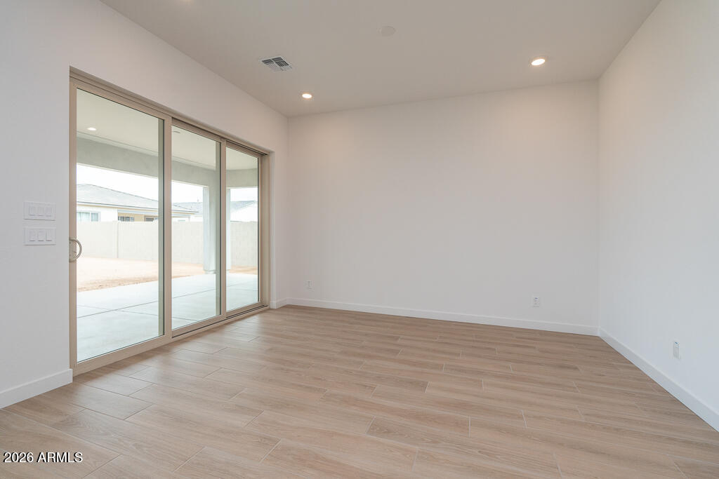 1262 E PRESCOTT Street