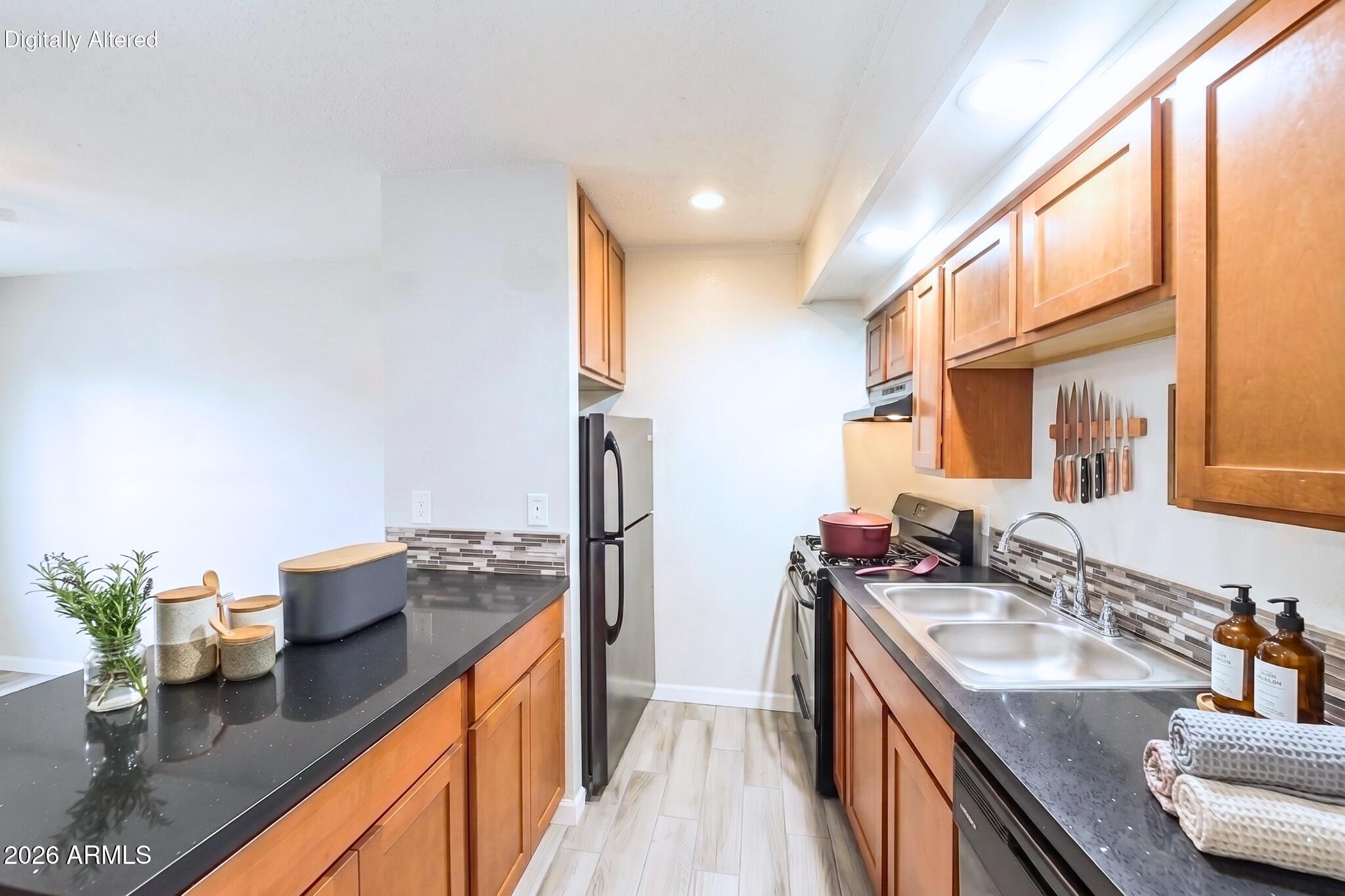 6320 N 16th Street 32