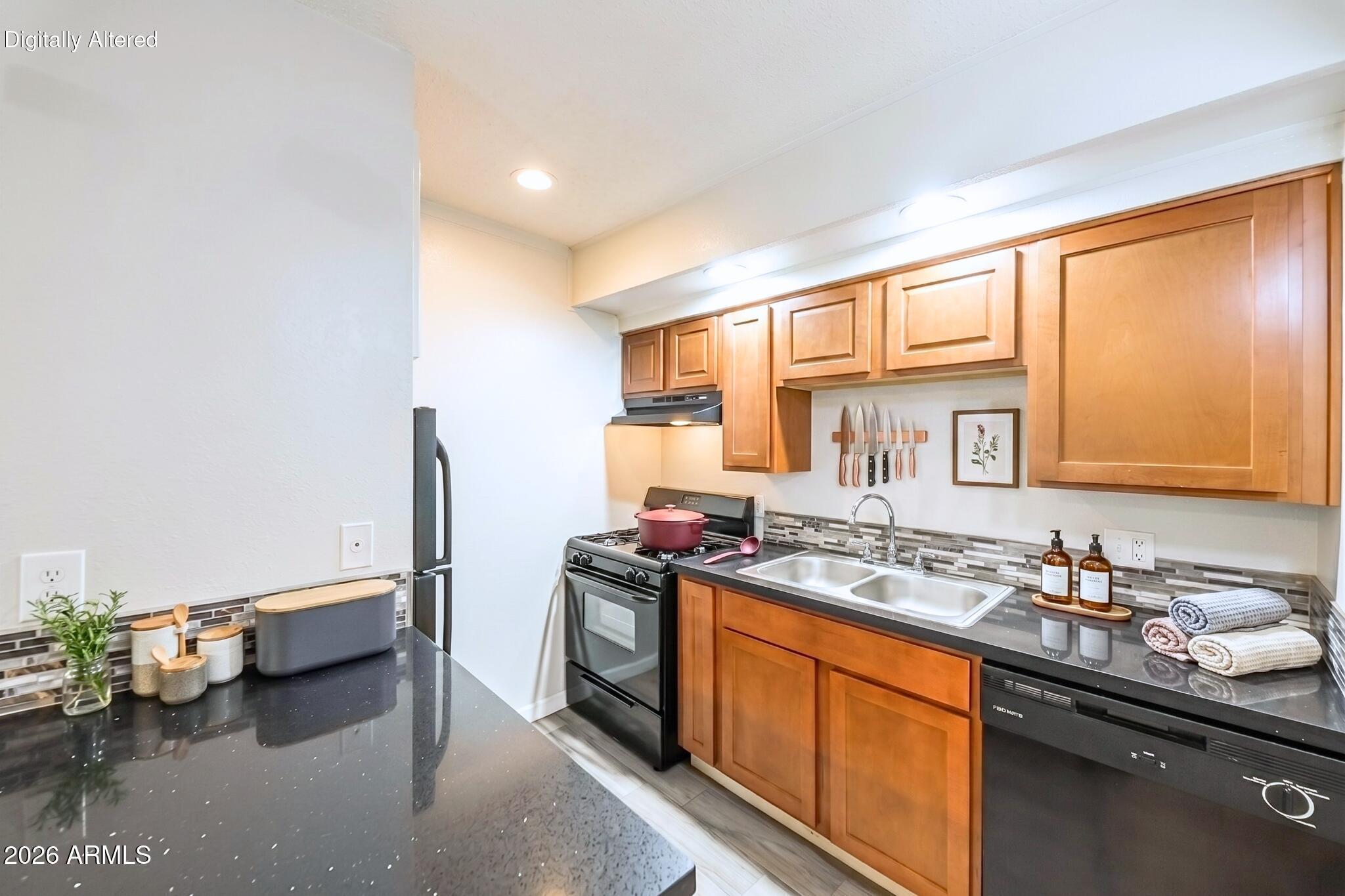 6320 N 16th Street 32