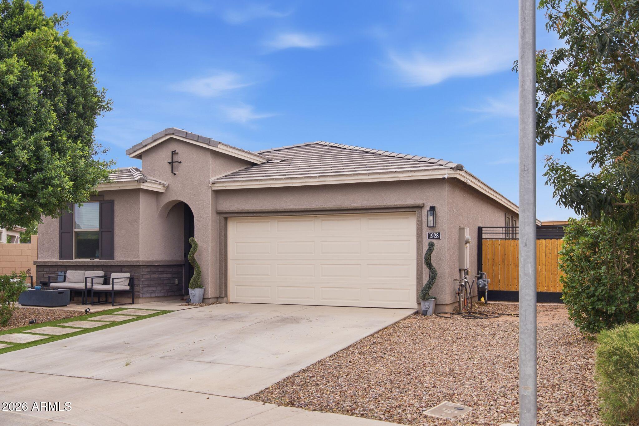 1928 S 82nd Circle