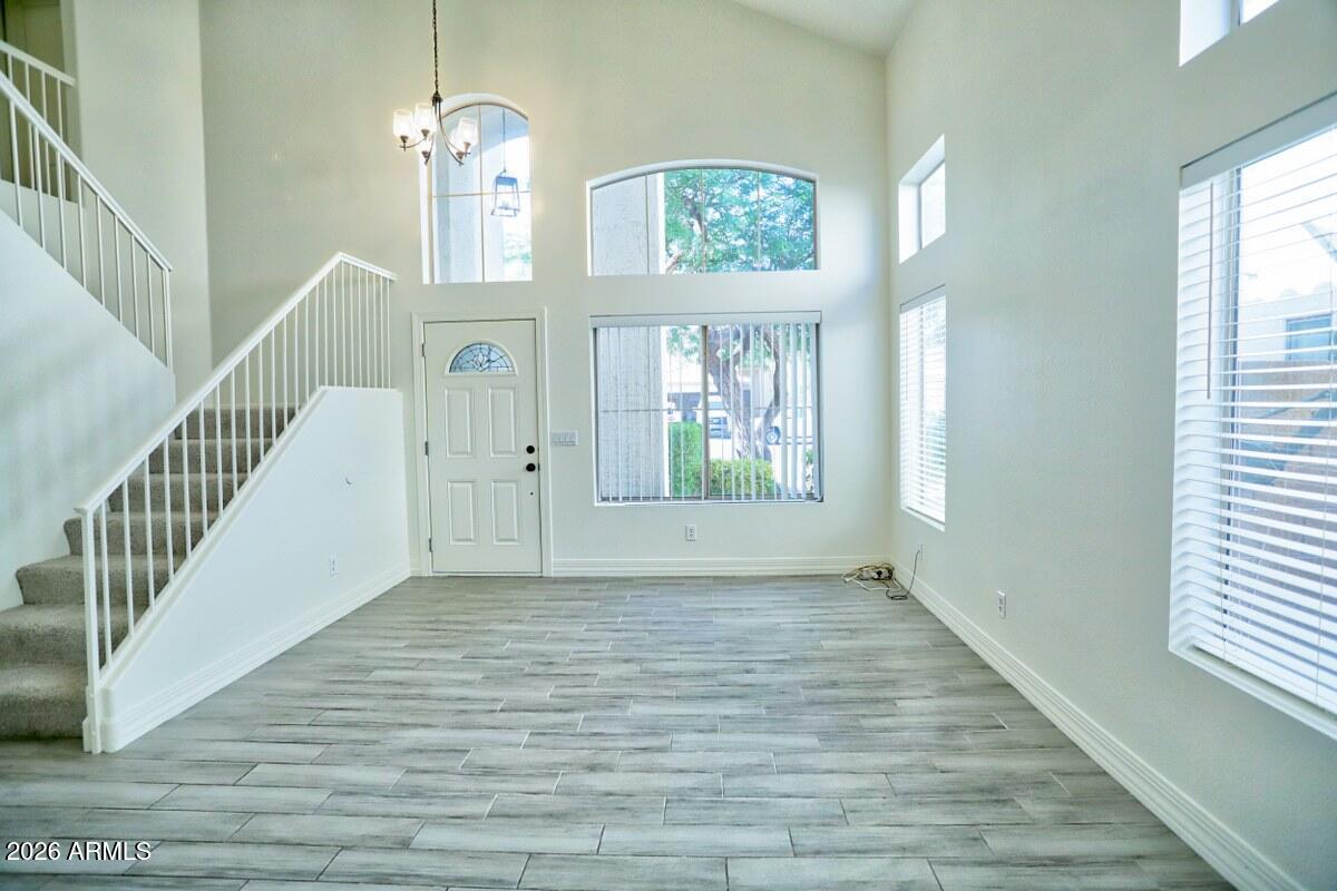 333 W COLT Road