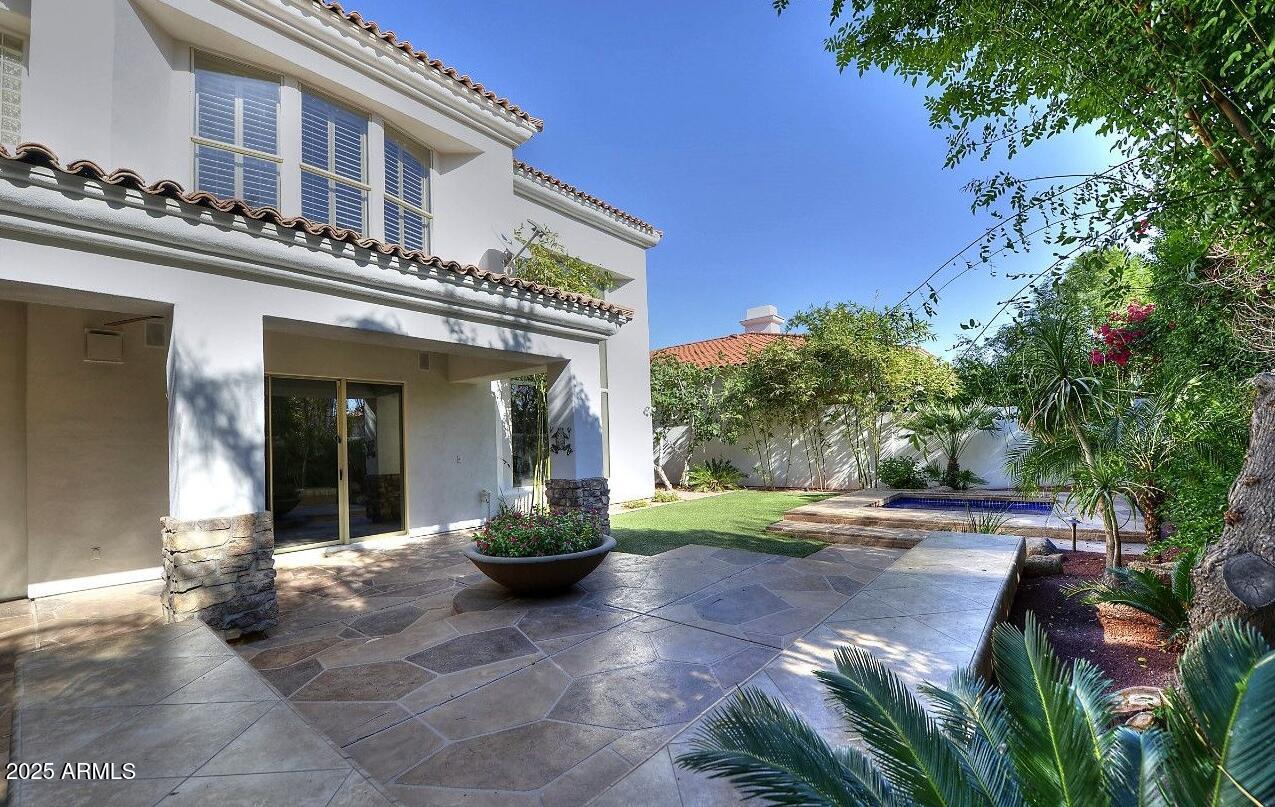 7641 E Cactus Wren Road