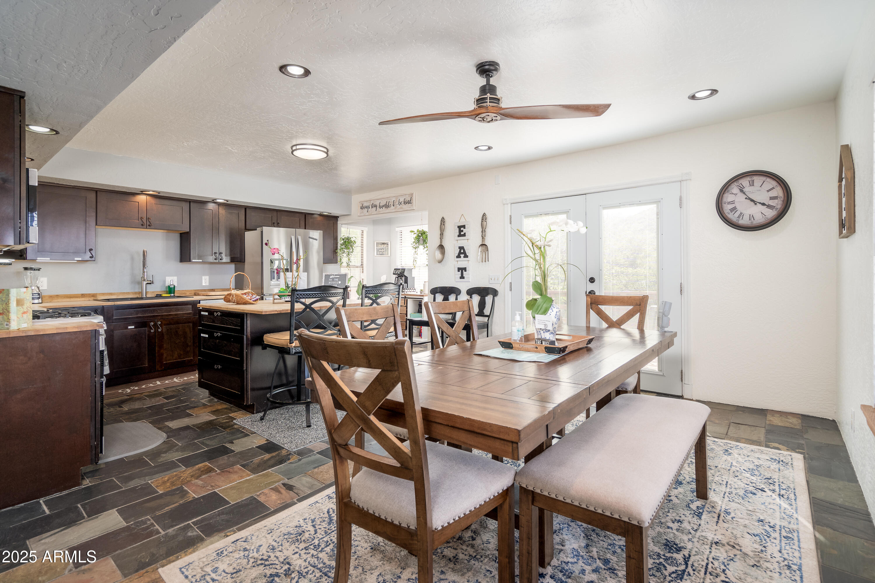 Clarkdale, Arizona 86324, United States, 4 Bedrooms Bedrooms, ,3 BathroomsBathrooms,Residential,Active,182225