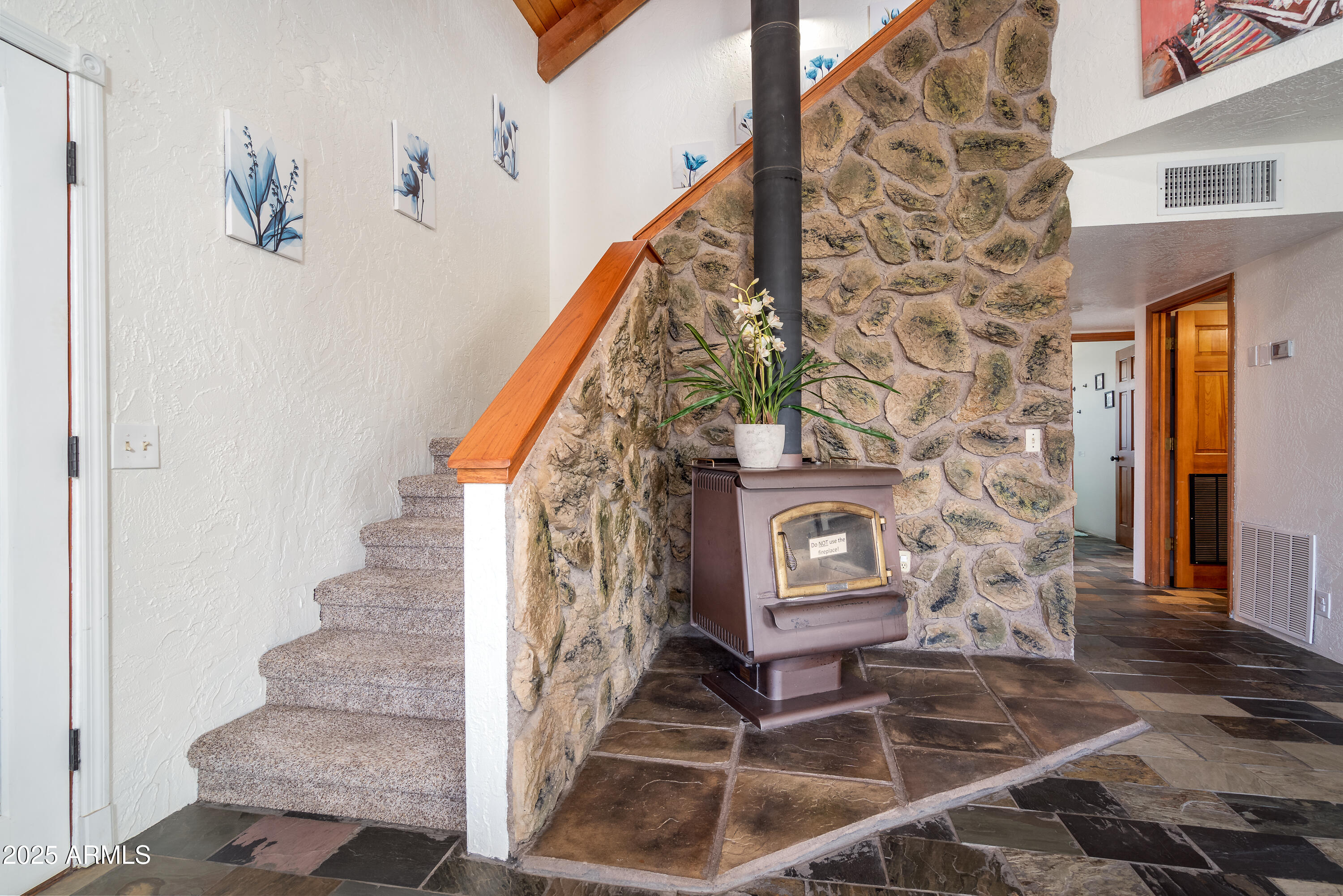 Clarkdale, Arizona 86324, United States, 4 Bedrooms Bedrooms, ,3 BathroomsBathrooms,Residential,Active,182225