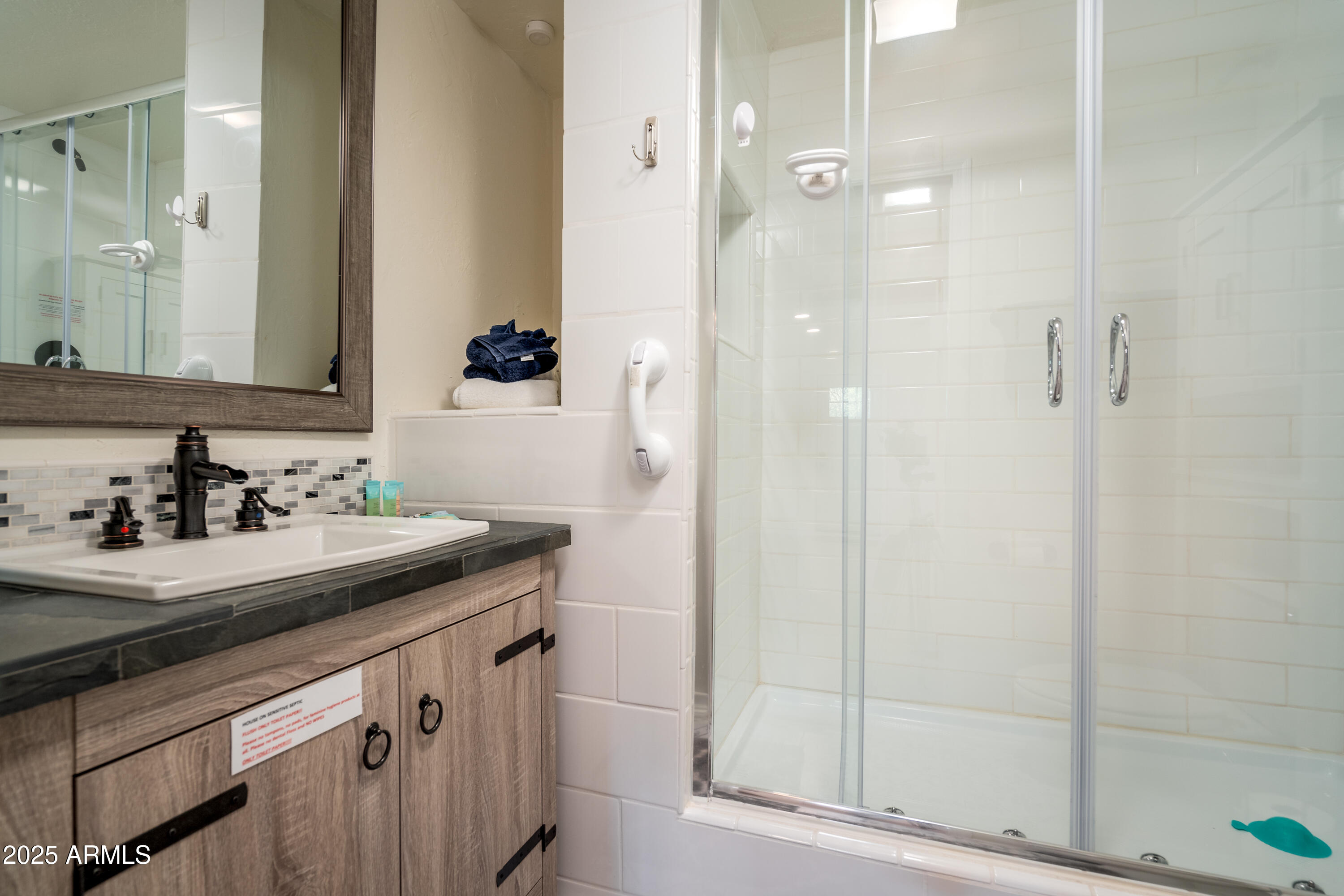 Clarkdale, Arizona 86324, United States, 4 Bedrooms Bedrooms, ,3 BathroomsBathrooms,Residential,Active,182225