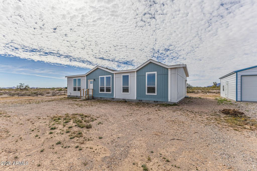 Photo of 6518 N 416th Drive, Tonopah, AZ 85354 (MLS # 6988404)