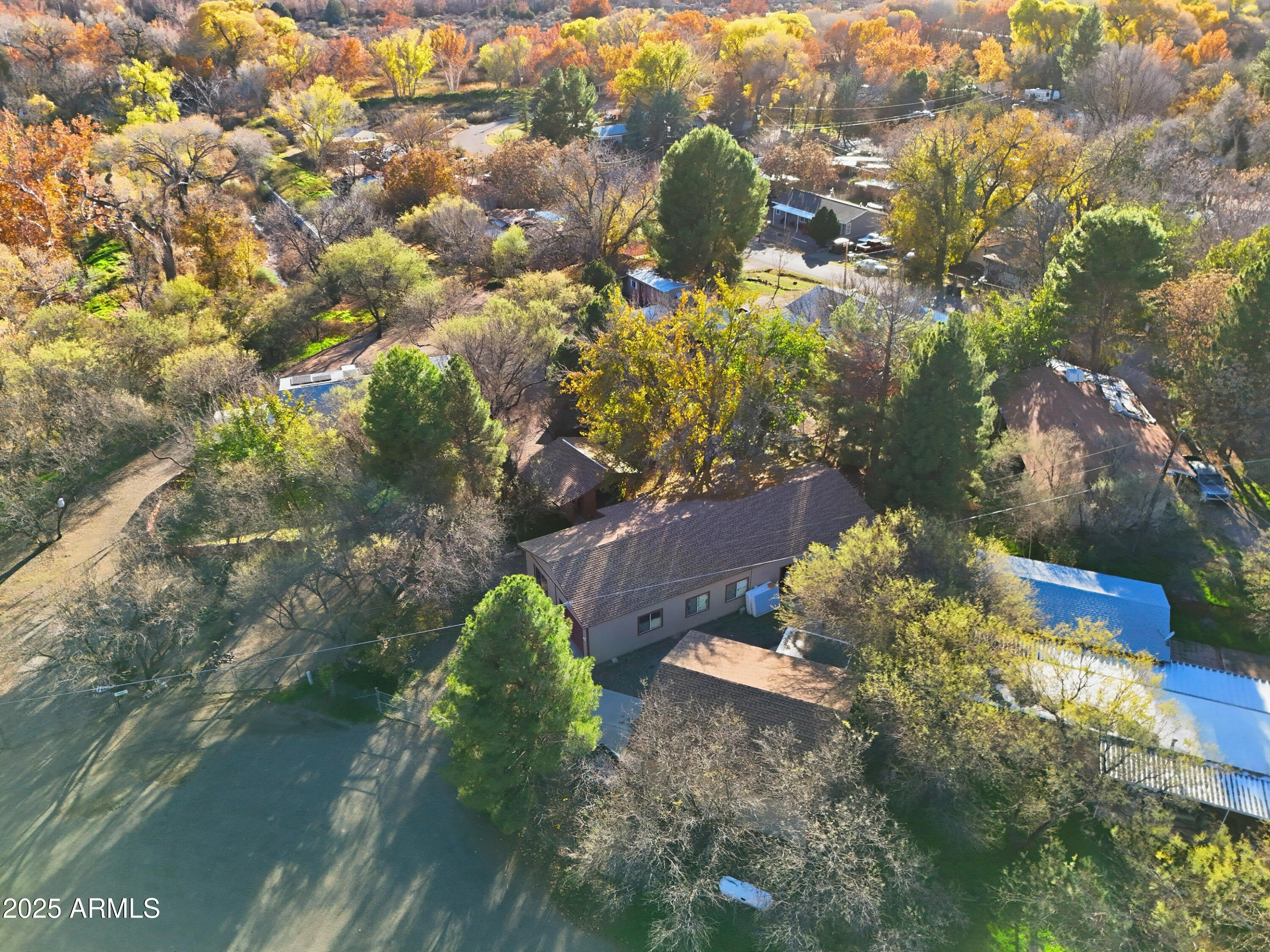 3761 E CAROLINE Circle