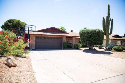 Single Family Residence in Glendale AZ 5545 GROVERS Avenue.jpg