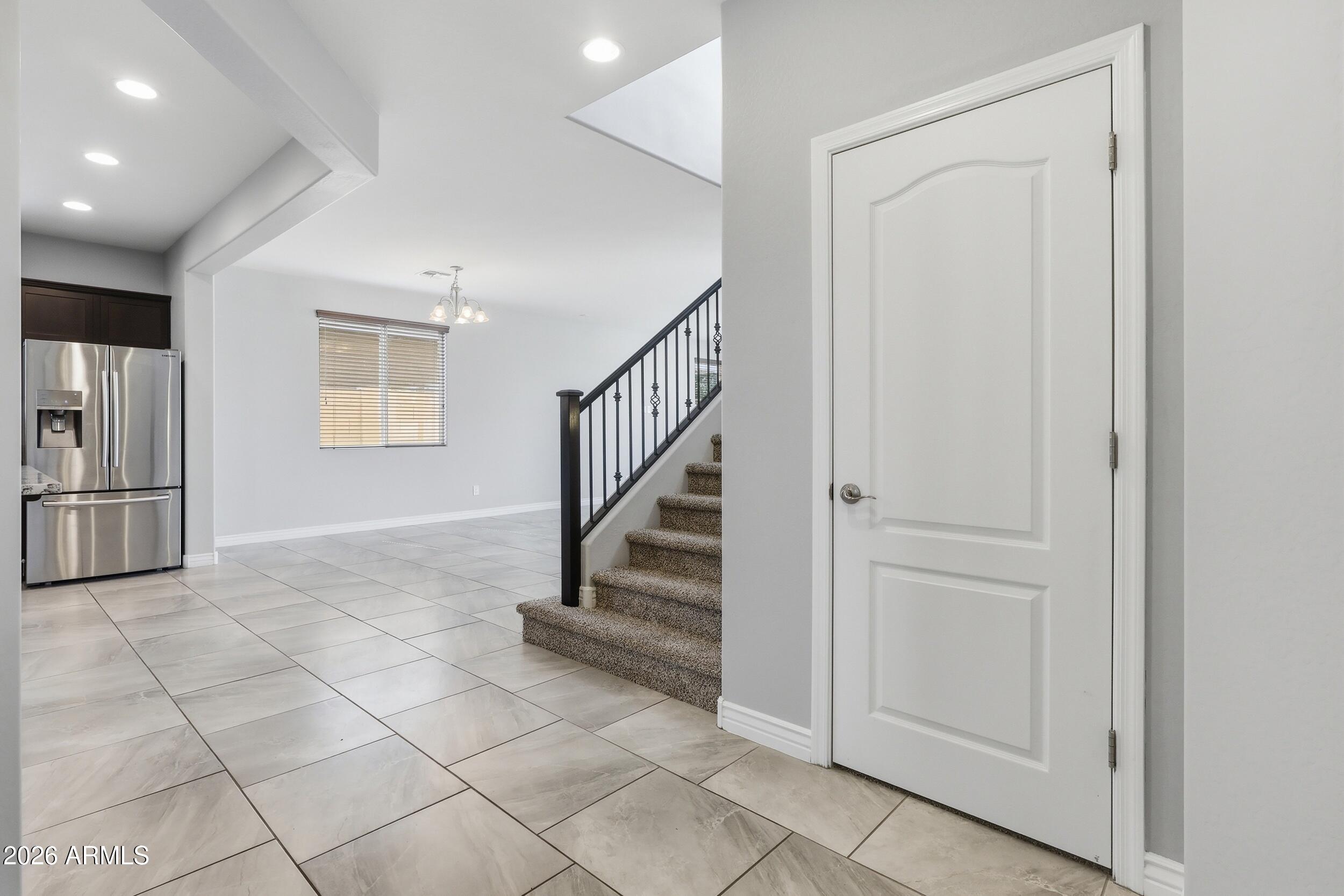 10319 W ROSEWOOD Lane