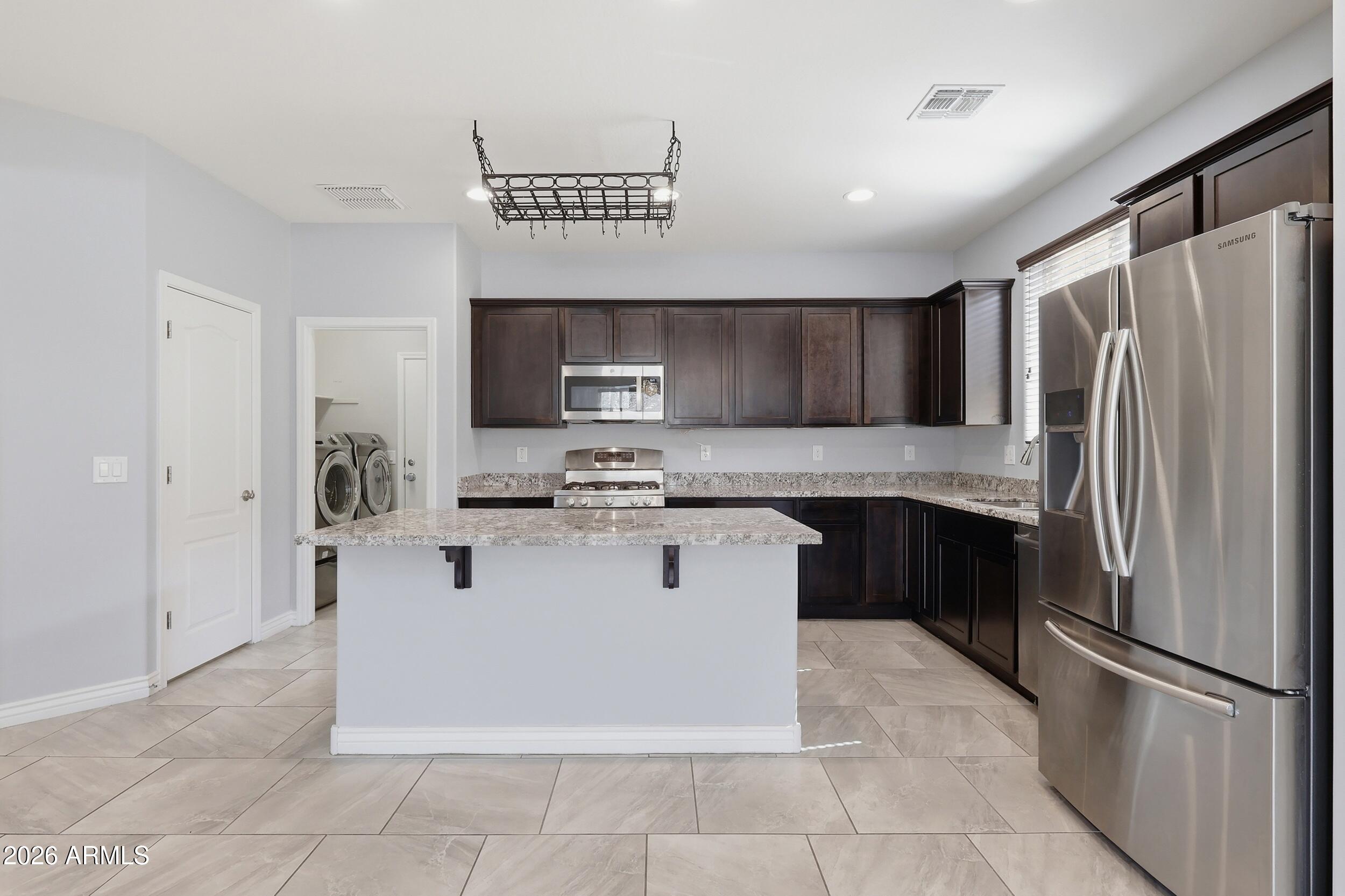 10319 W ROSEWOOD Lane