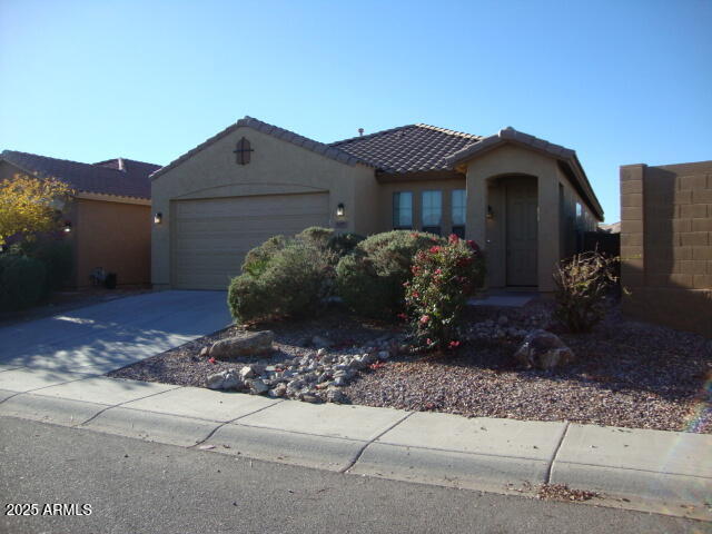 3579 W MESQUITE Avenue