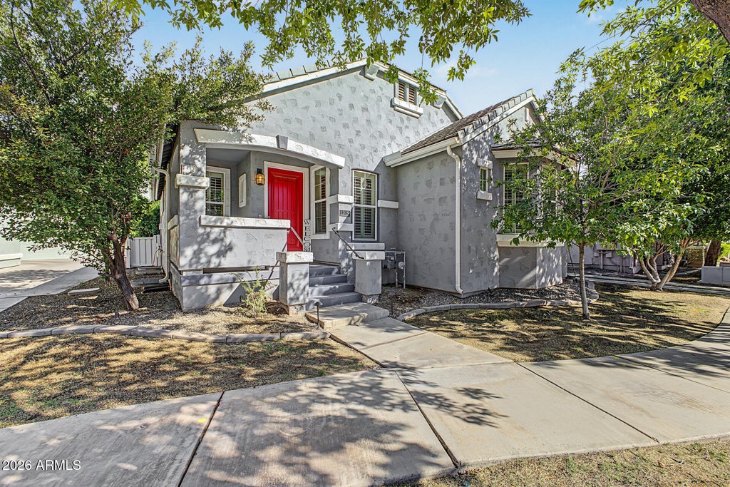 Photo of 1319 S Claiborne Avenue, Gilbert, AZ 85296 (MLS # 7083265)