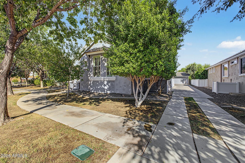 Photo of 1319 S Claiborne Avenue, Gilbert, AZ 85296 (MLS # 7083265)