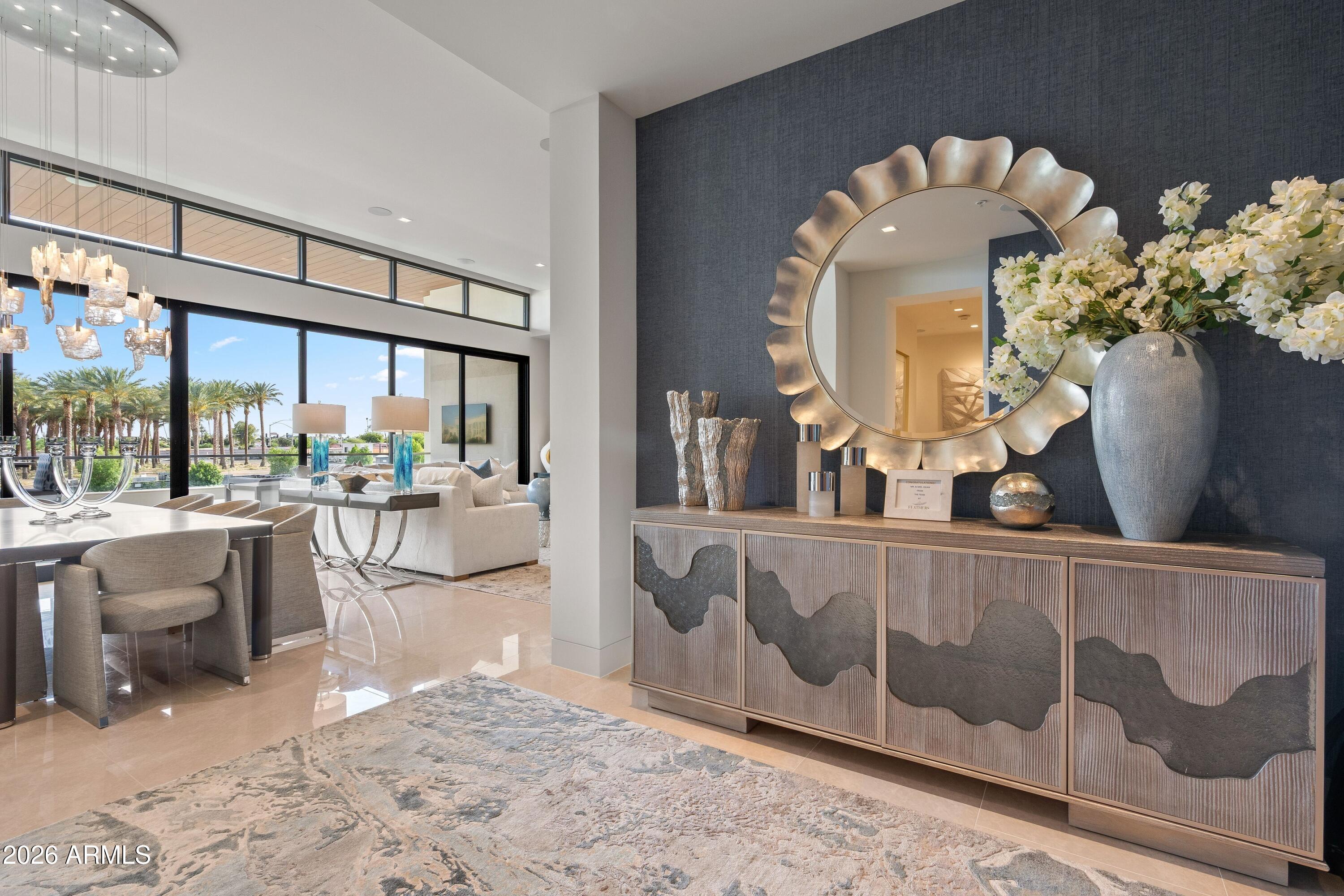 6587 N PALMERAIE Boulevard 2046