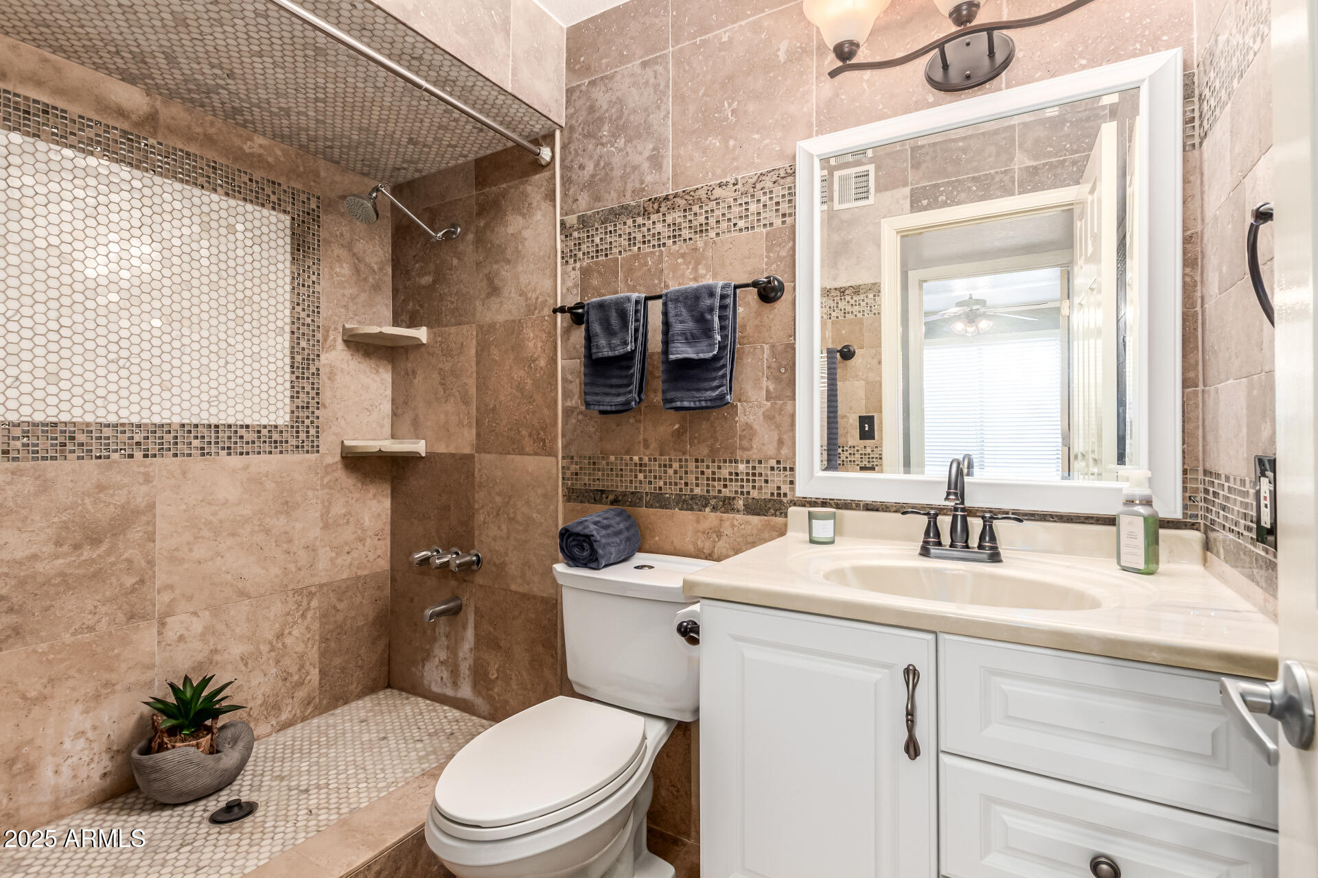 19601 N 7TH Street 1005