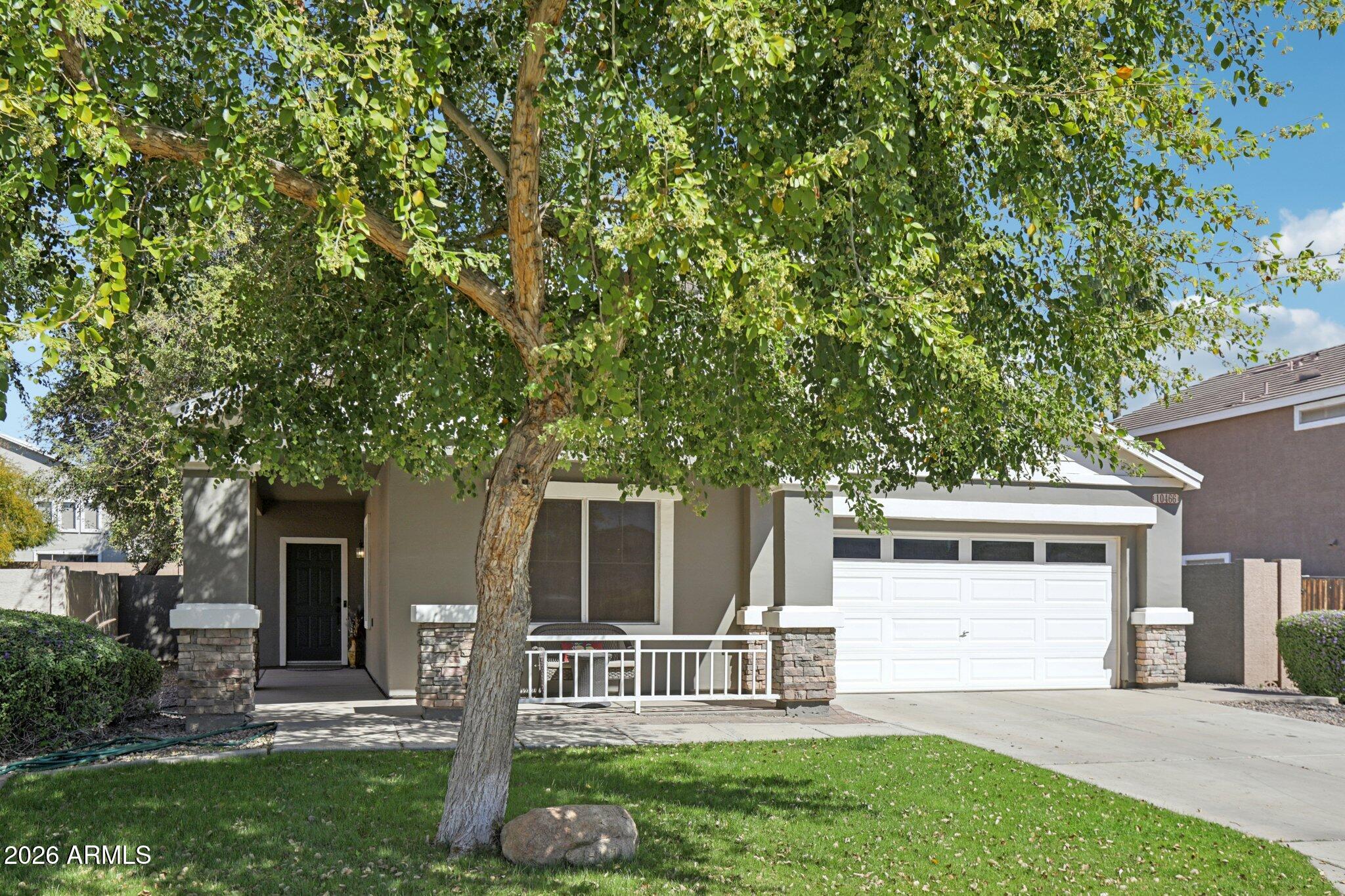 10466 E OBISPO Avenue