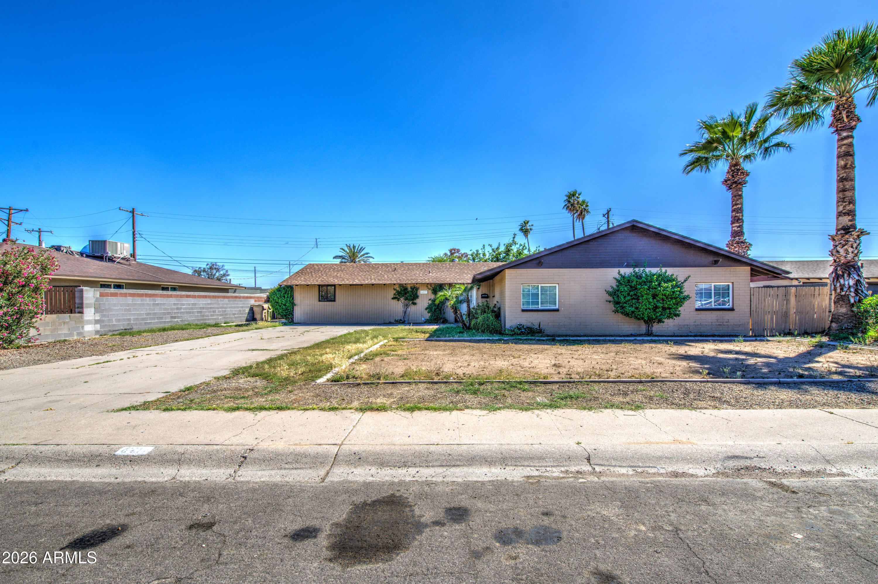 6217 W MEDLOCK Drive