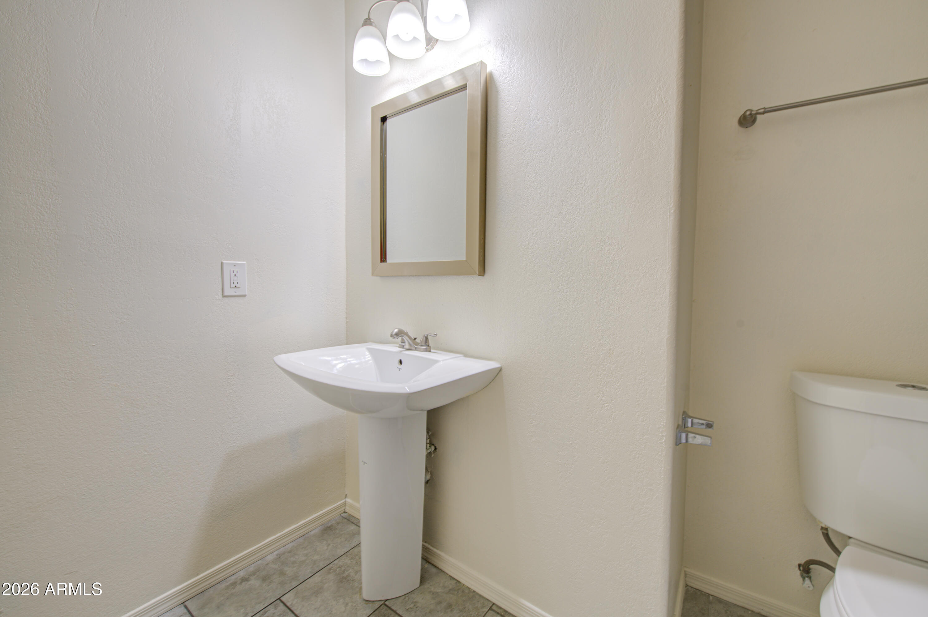 6217 W MEDLOCK Drive