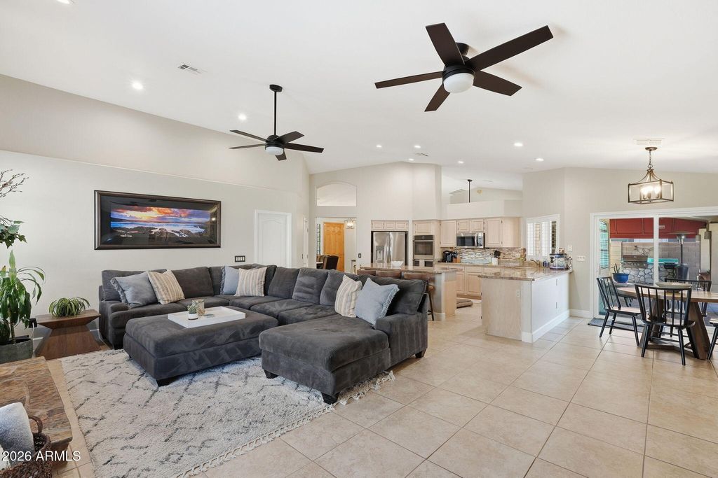 Photo of 7228 W Eugie Avenue, Peoria, AZ 85381 (MLS # 7001635)