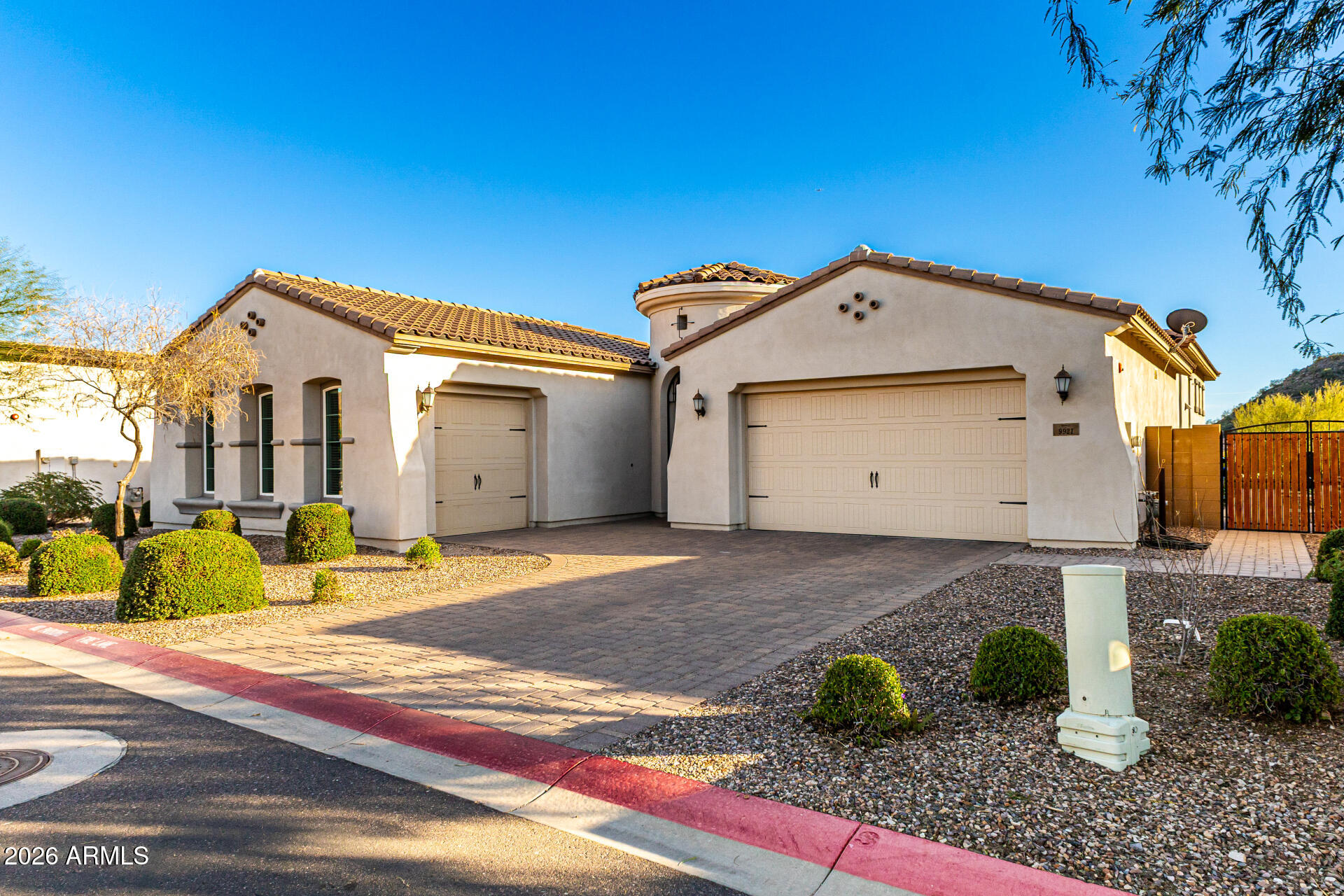 9921 E JAEGER Street