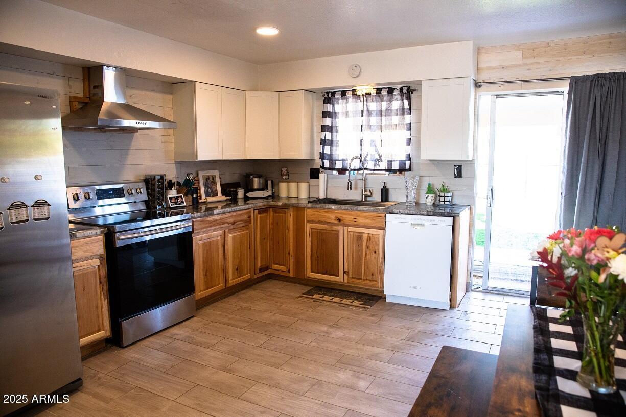 2557 S YAVAPAI Road