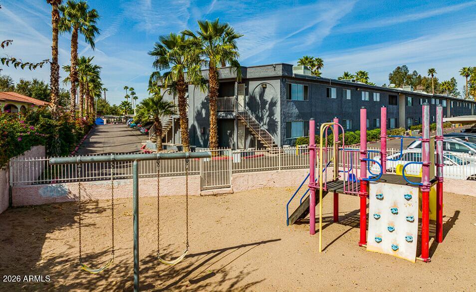 2641 W BUTLER Drive W 75