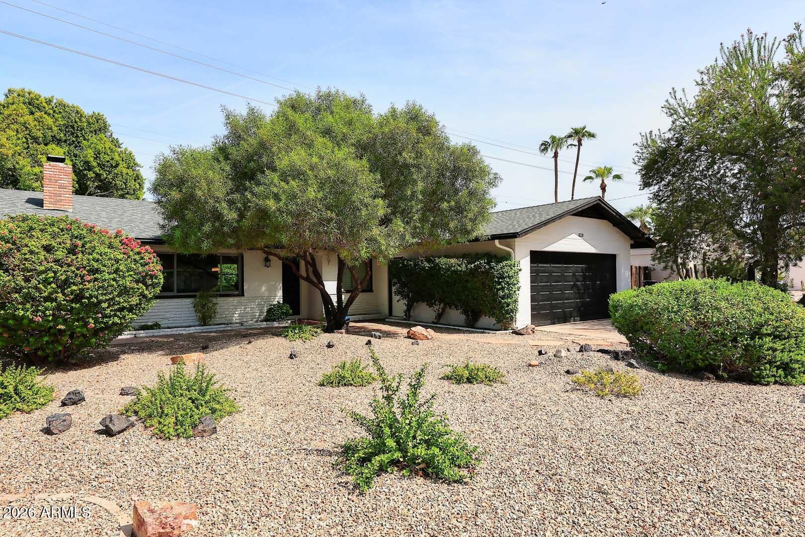 8238 E VISTA Drive