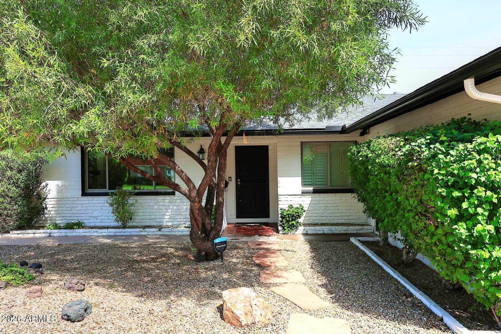 8238 E VISTA Drive