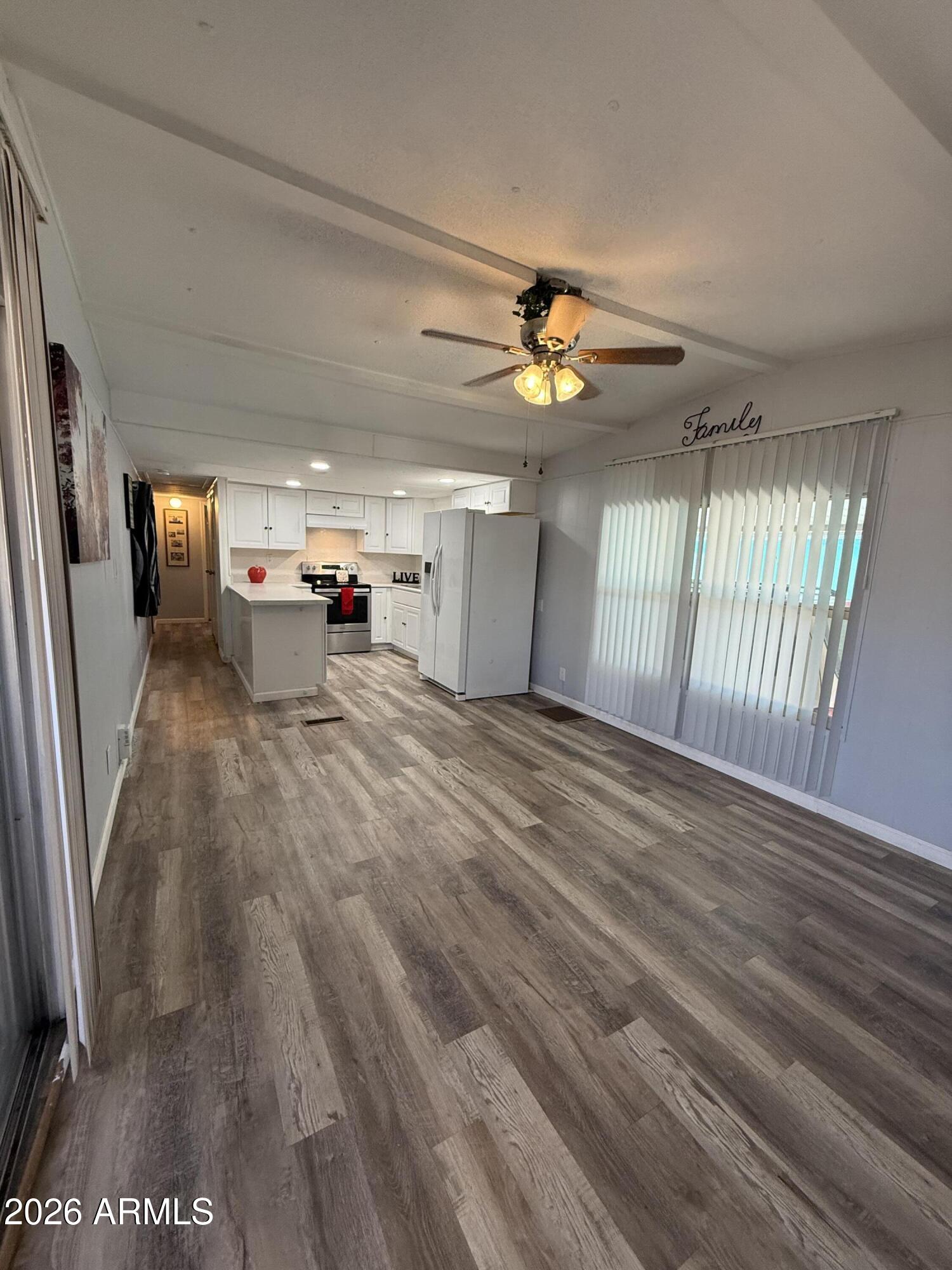 2650 W UNION HILLS Drive 323