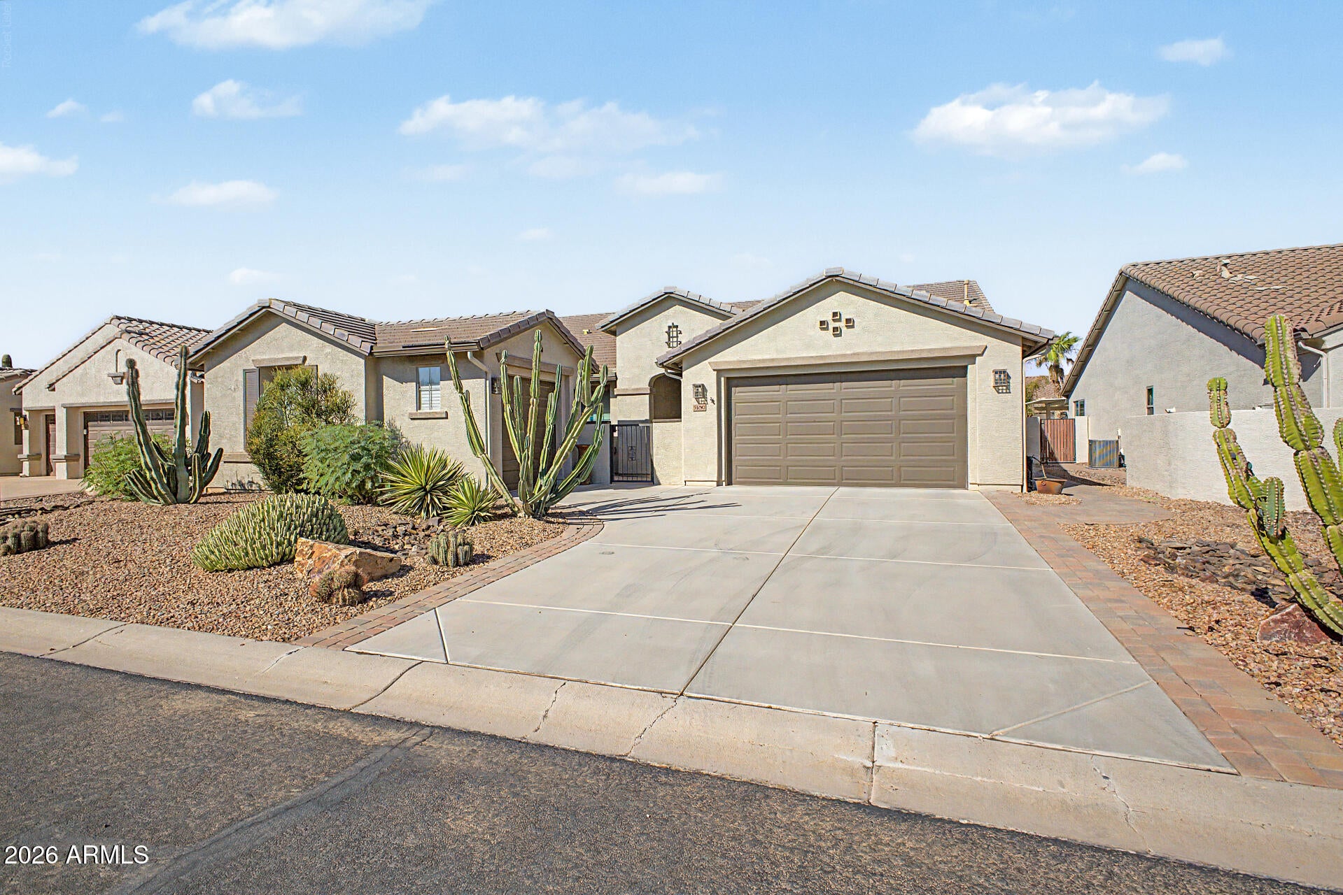 5160 N BLYTHE Court