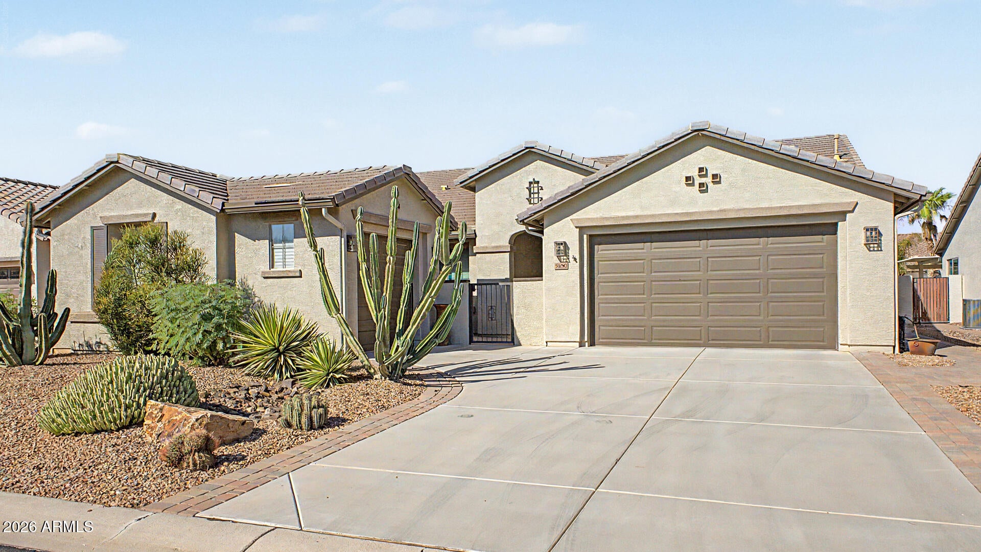 5160 N BLYTHE Court
