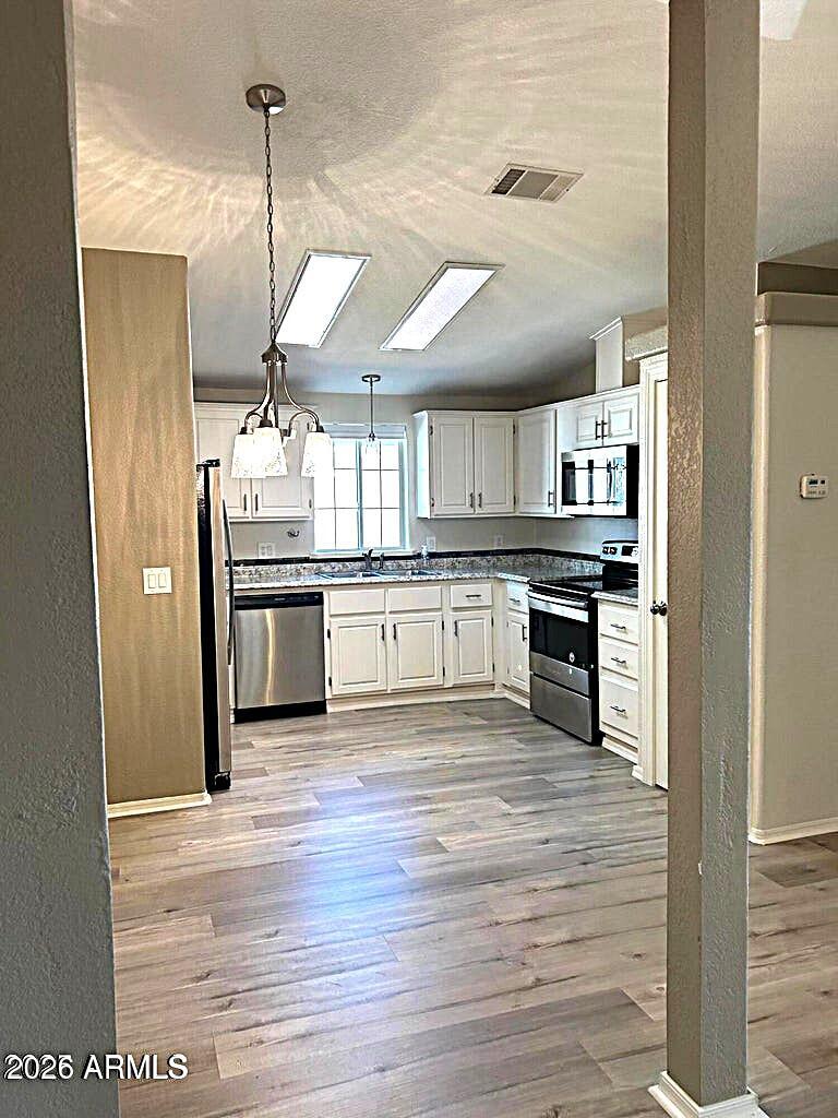 2050 W State Route 89A -- 401